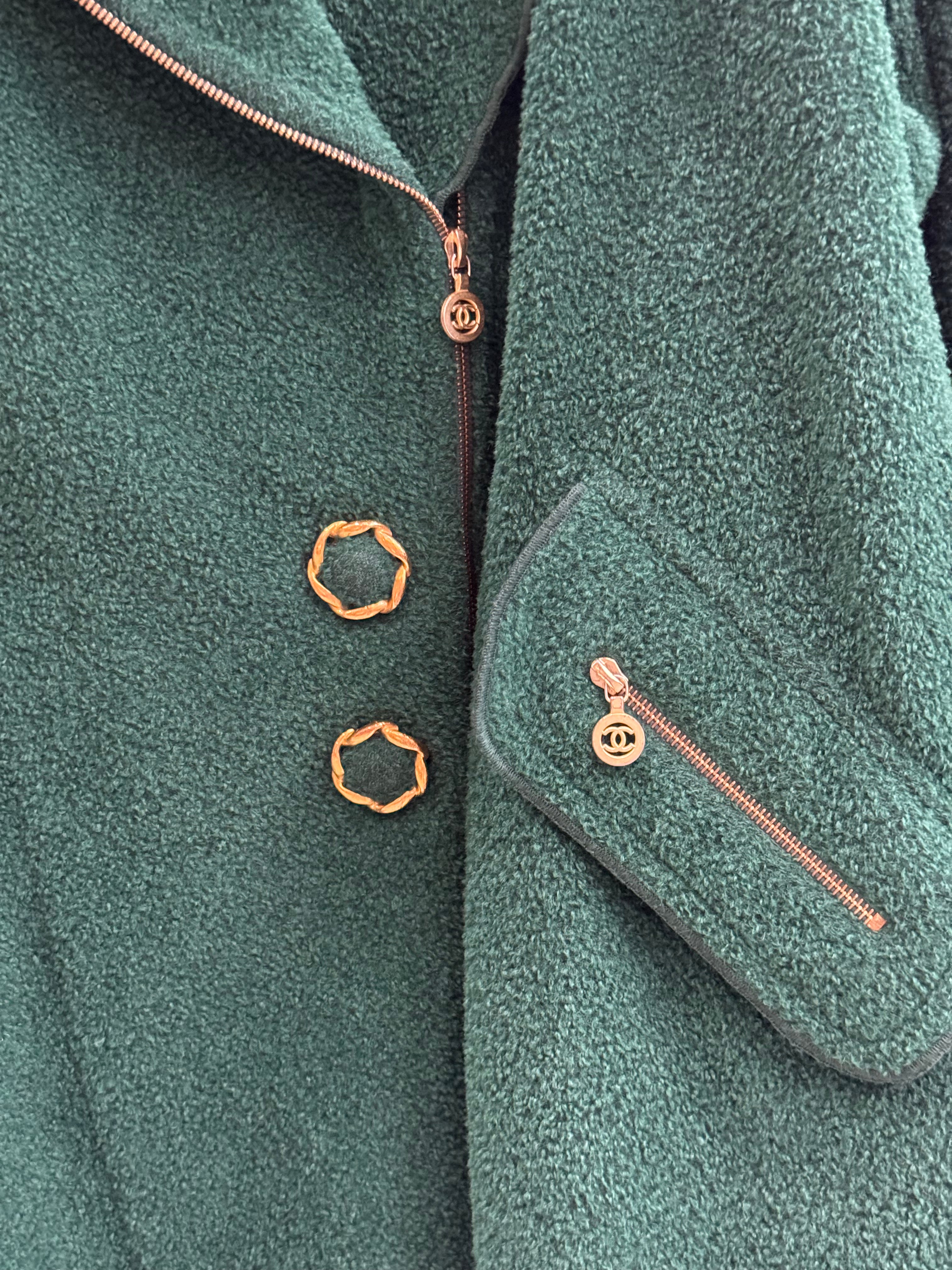 Chanel - Manteau T.40 en bouclette