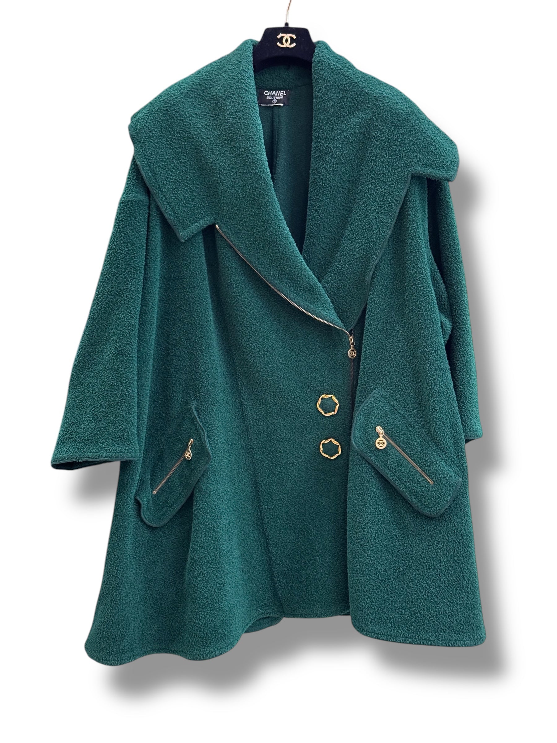 Chanel - Manteau T.40 en bouclette