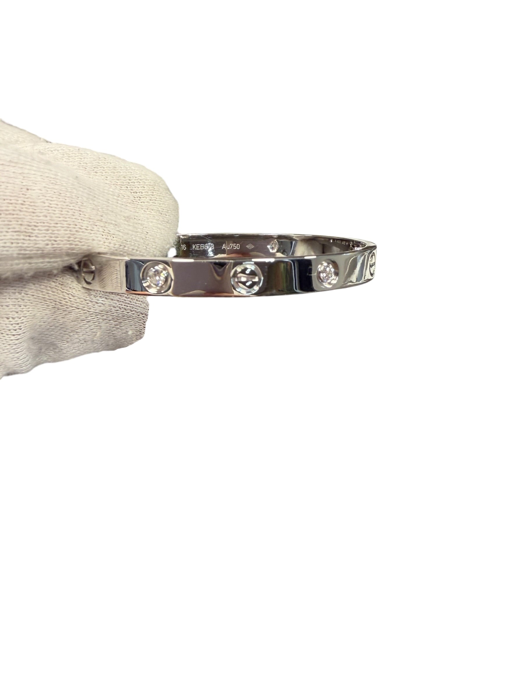 Cartier : Bracelet Love Classique 4 diamants t16