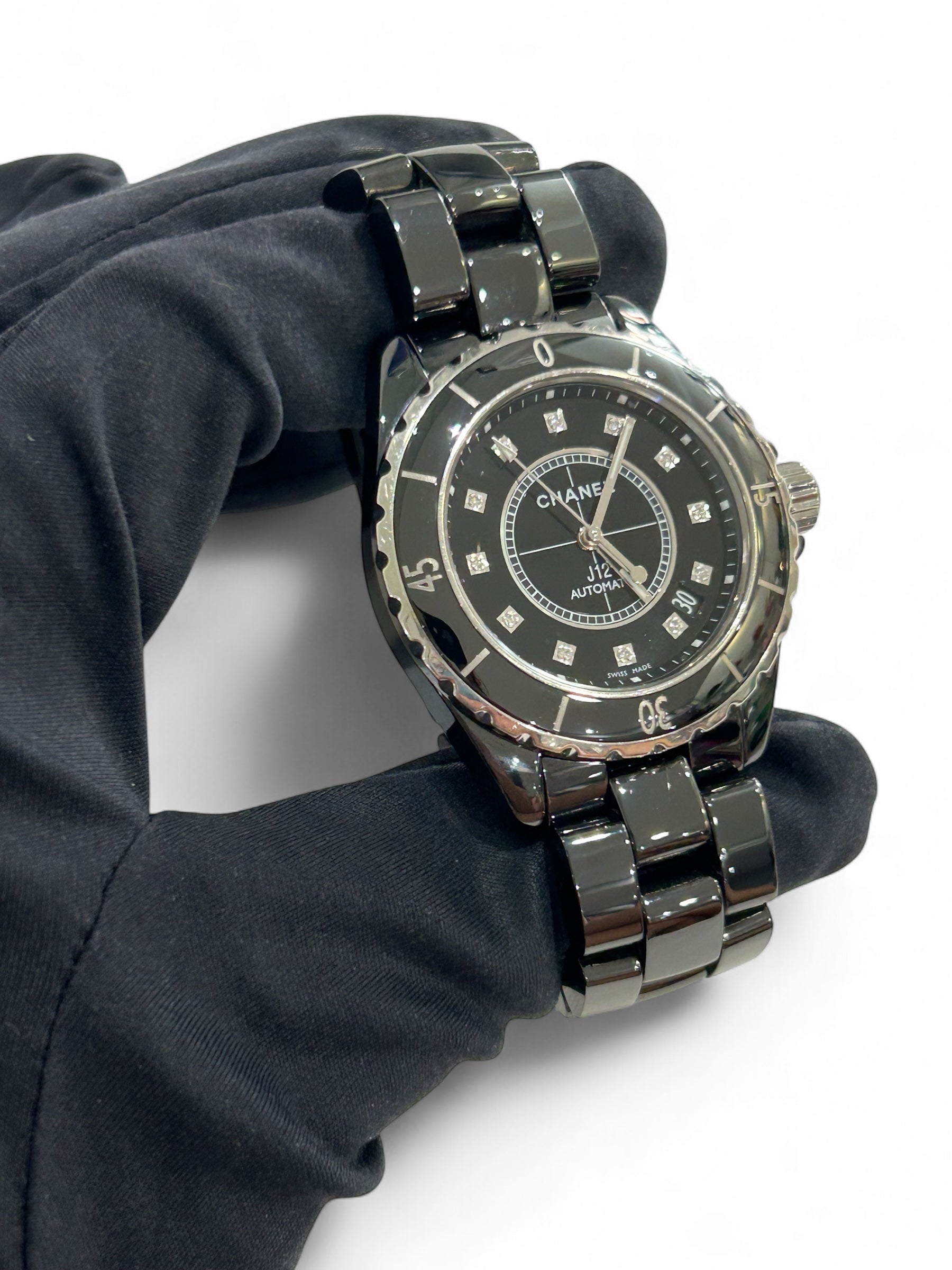 Chanel - Montre J12 38mm index diamants