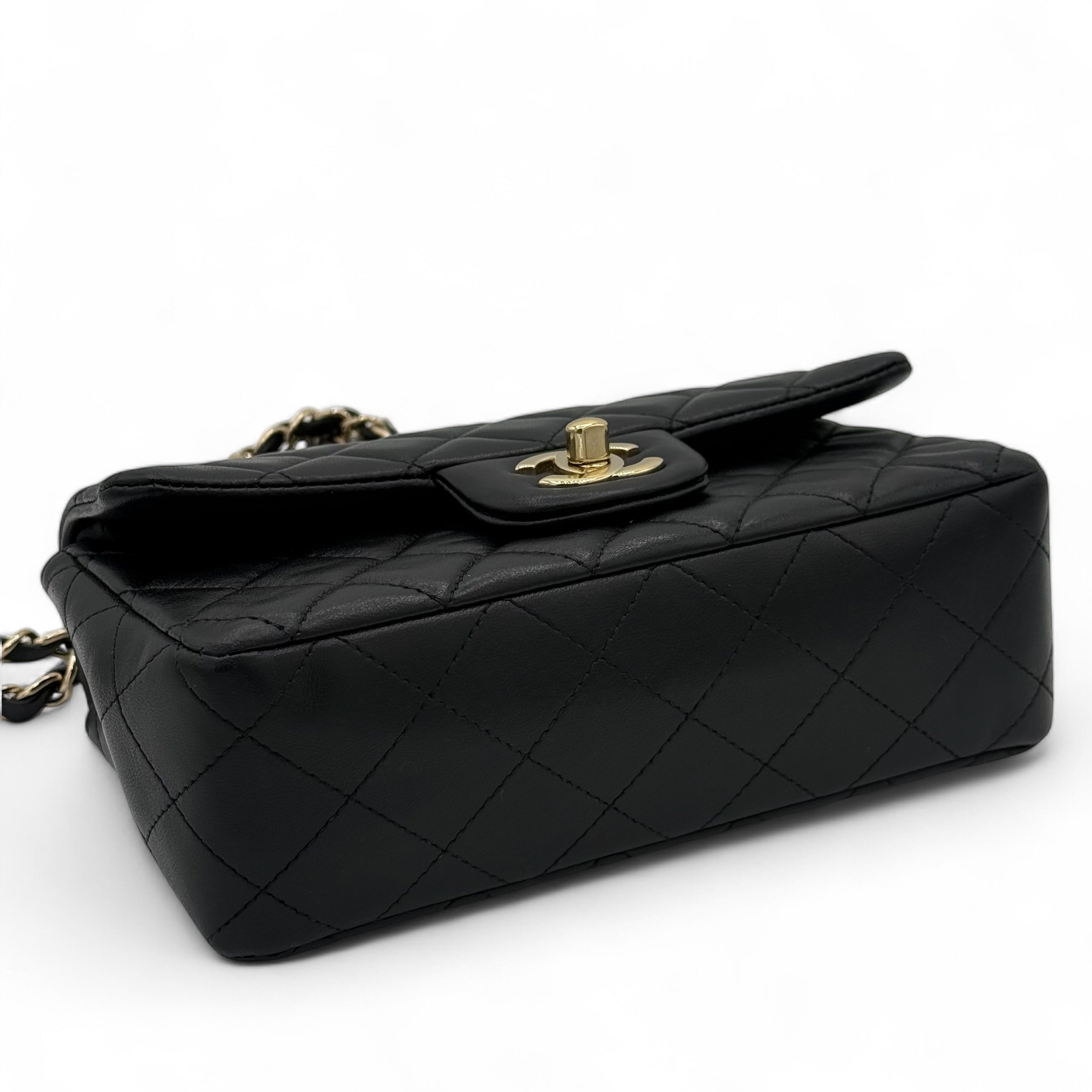 샤넬 - 클래식 플랩 백