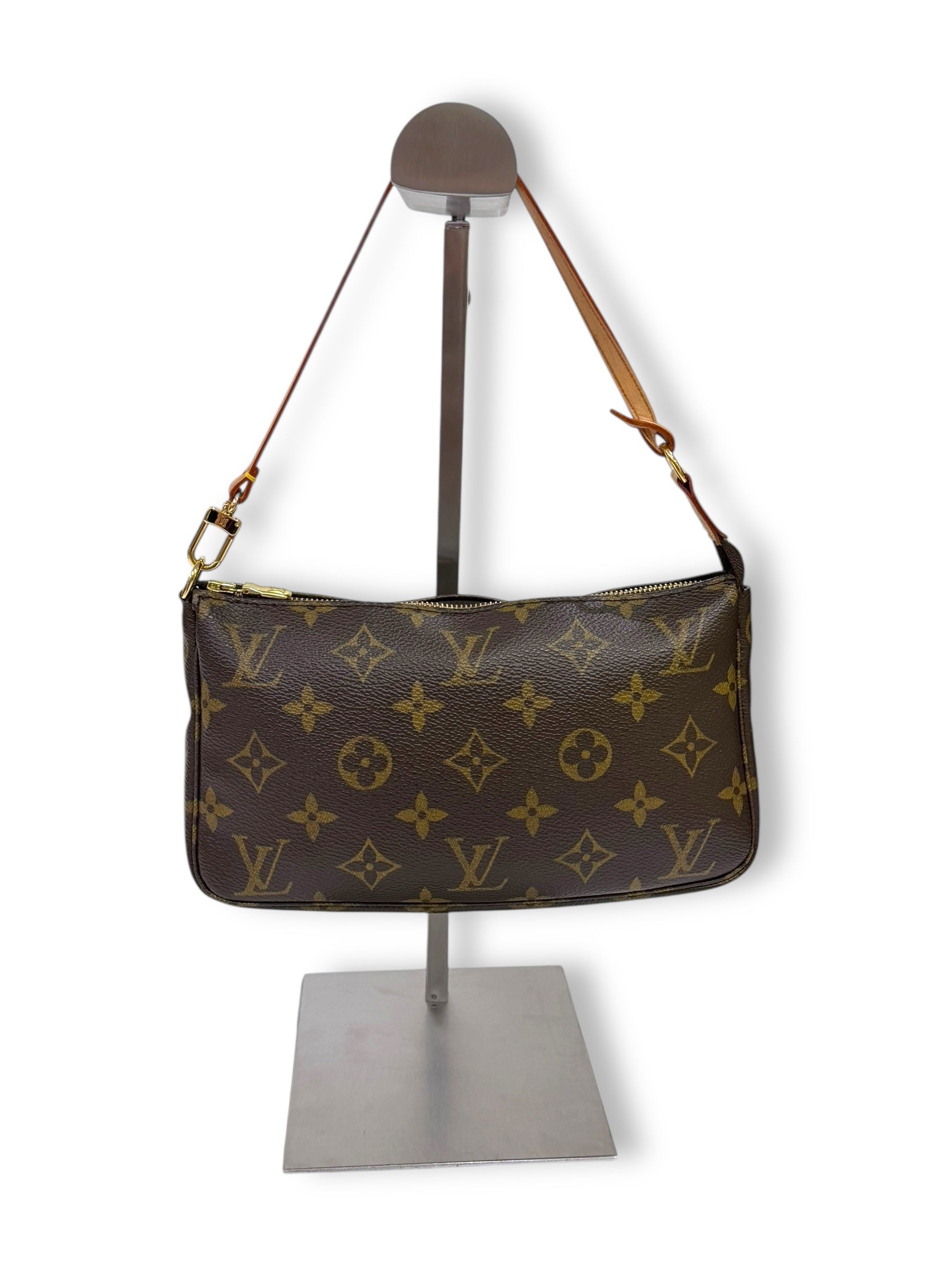 Louis Vuitton - Sac pochette accessoires