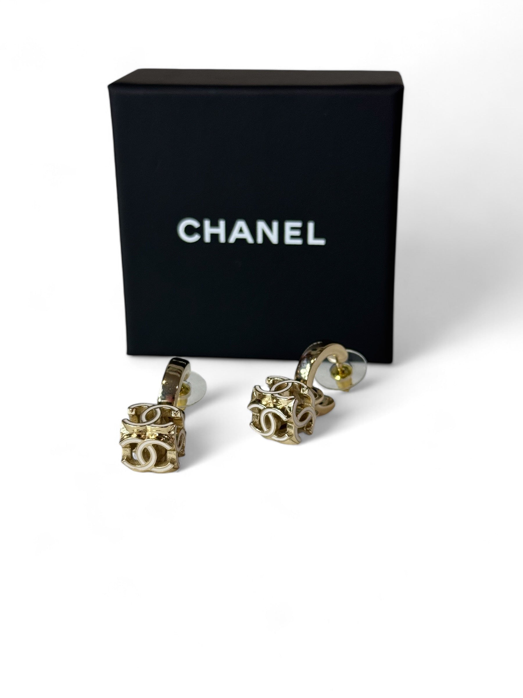 Chanel - Earrings