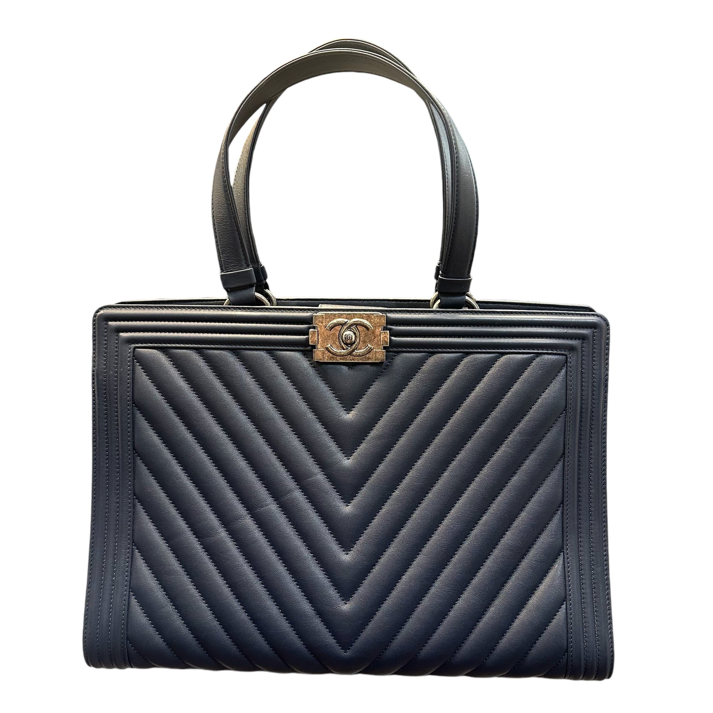 Chanel - Sac Shopping Boy