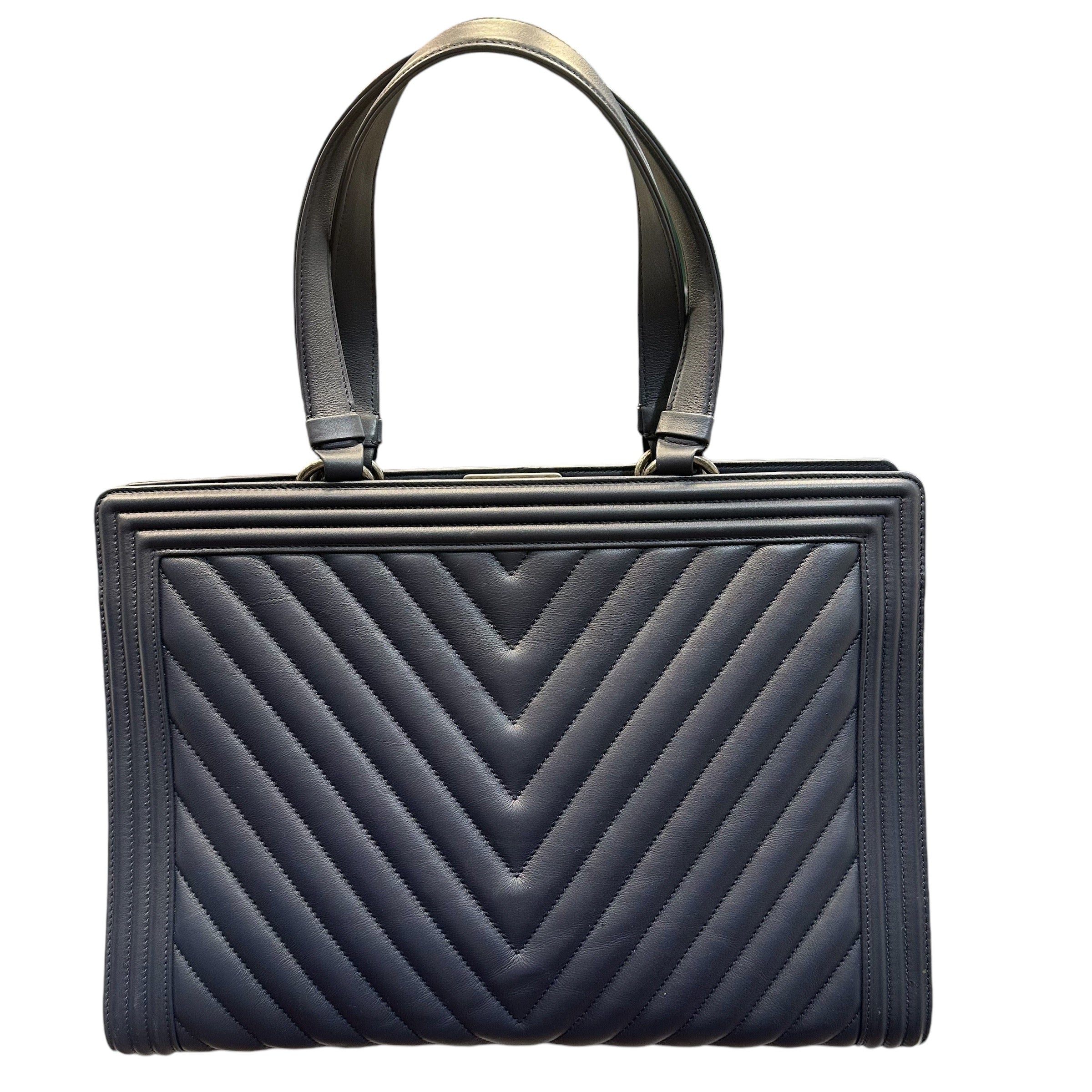 Chanel - Sac Shopping Boy