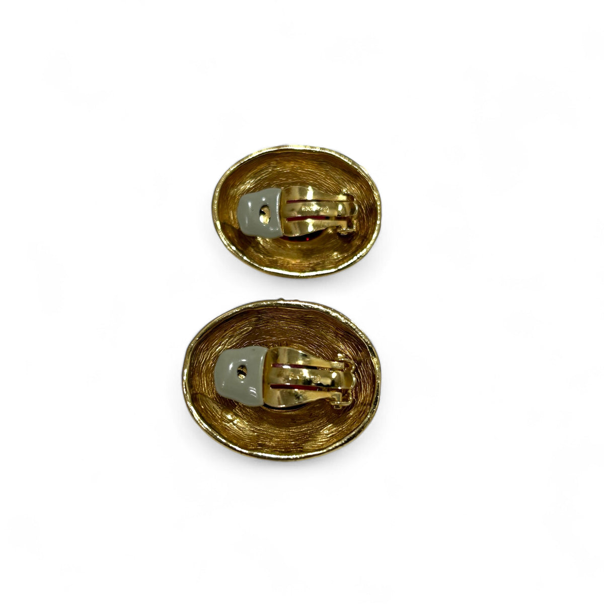 Ciner - Oval clip-on earrings