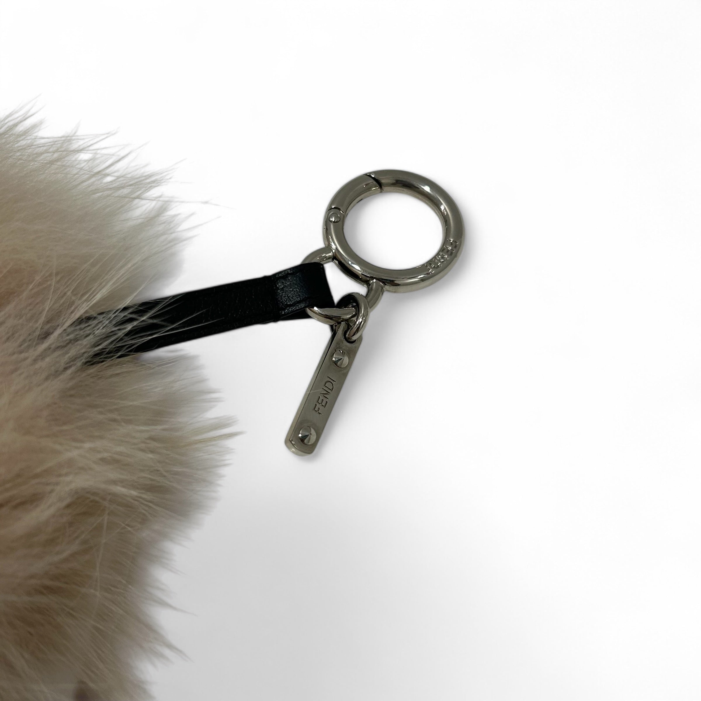 펜디 - 비주 드 삭 백 버그스