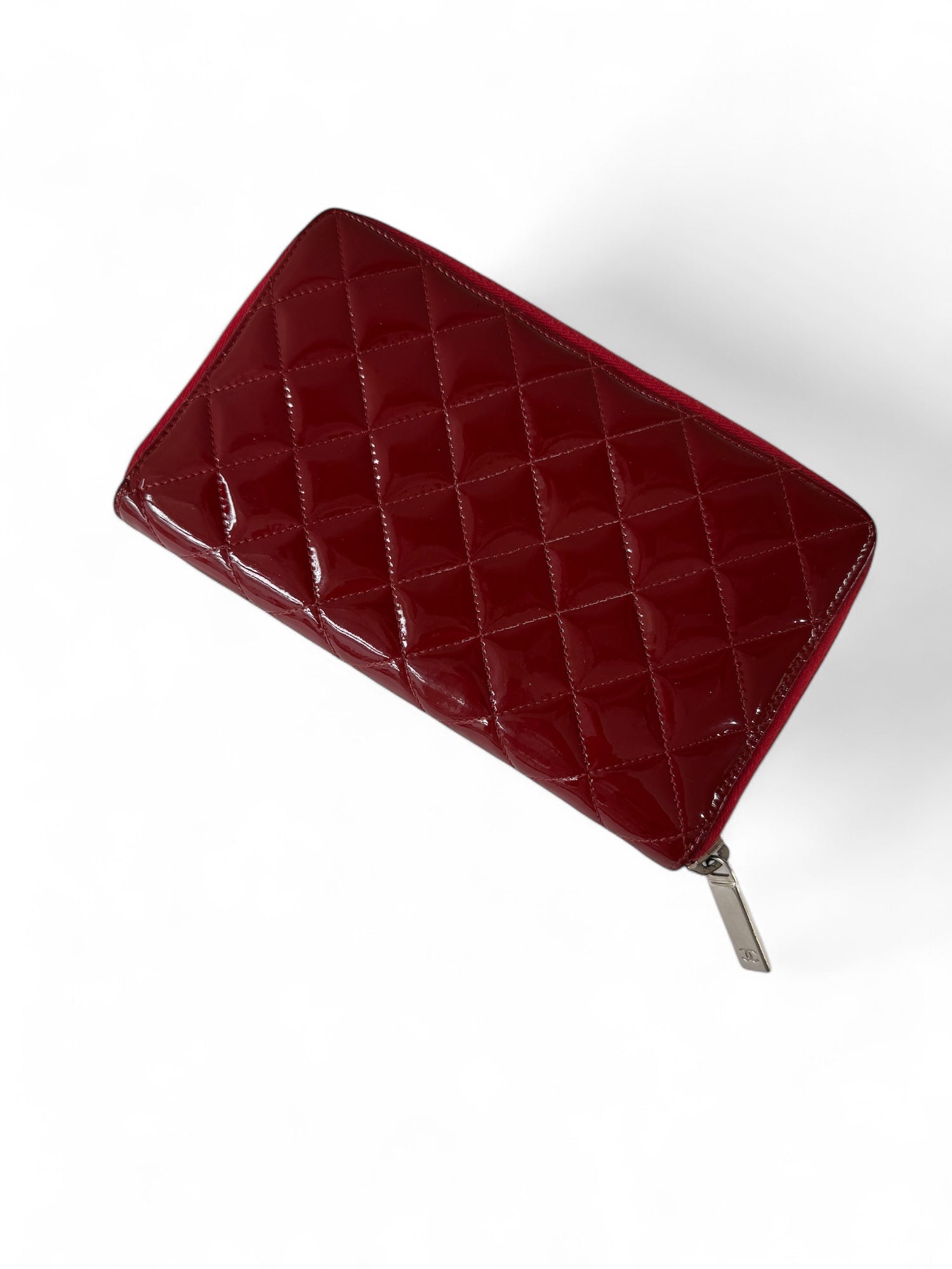 Chanel - Portefeuille long en cuir vernis