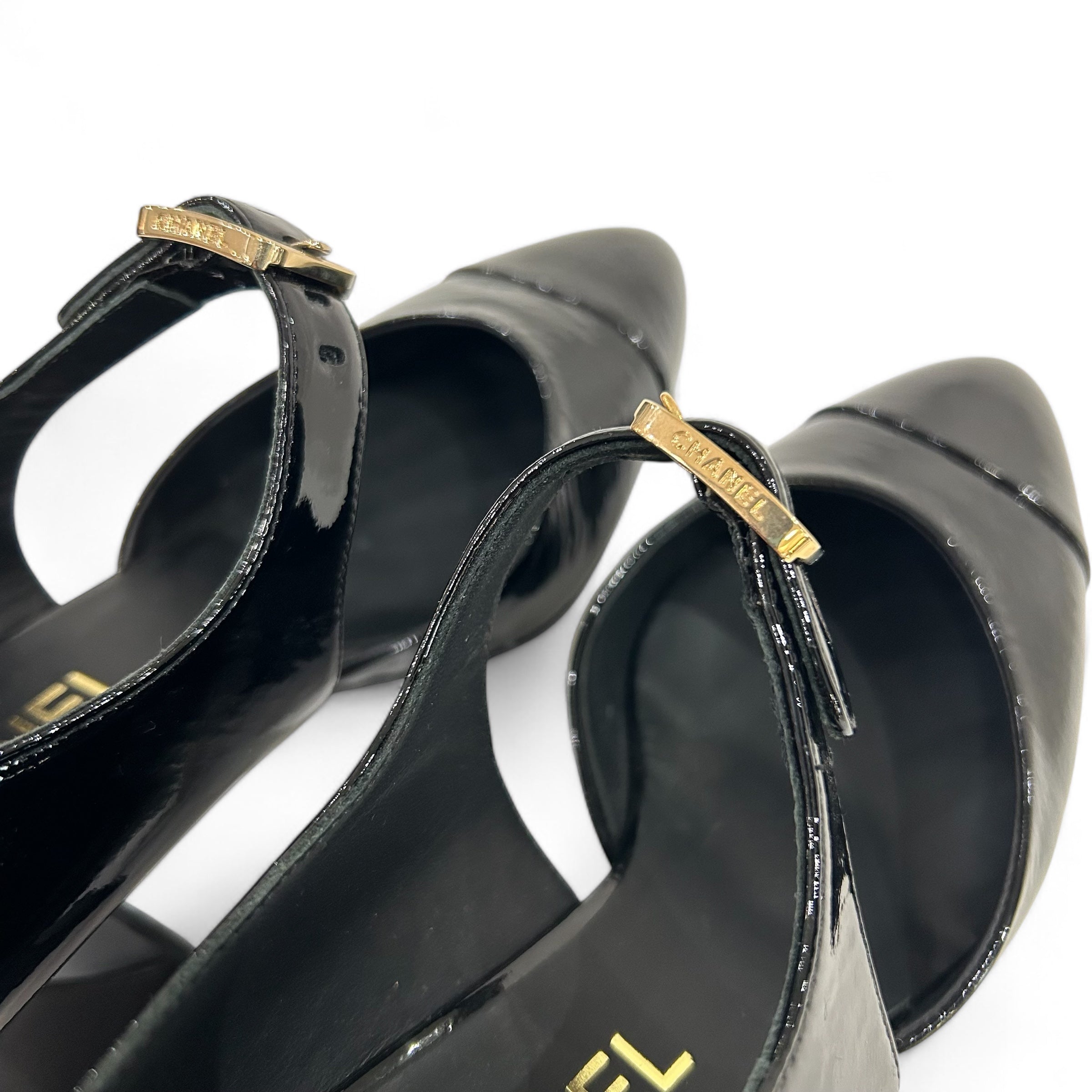 Chanel - Schuhe T.37C