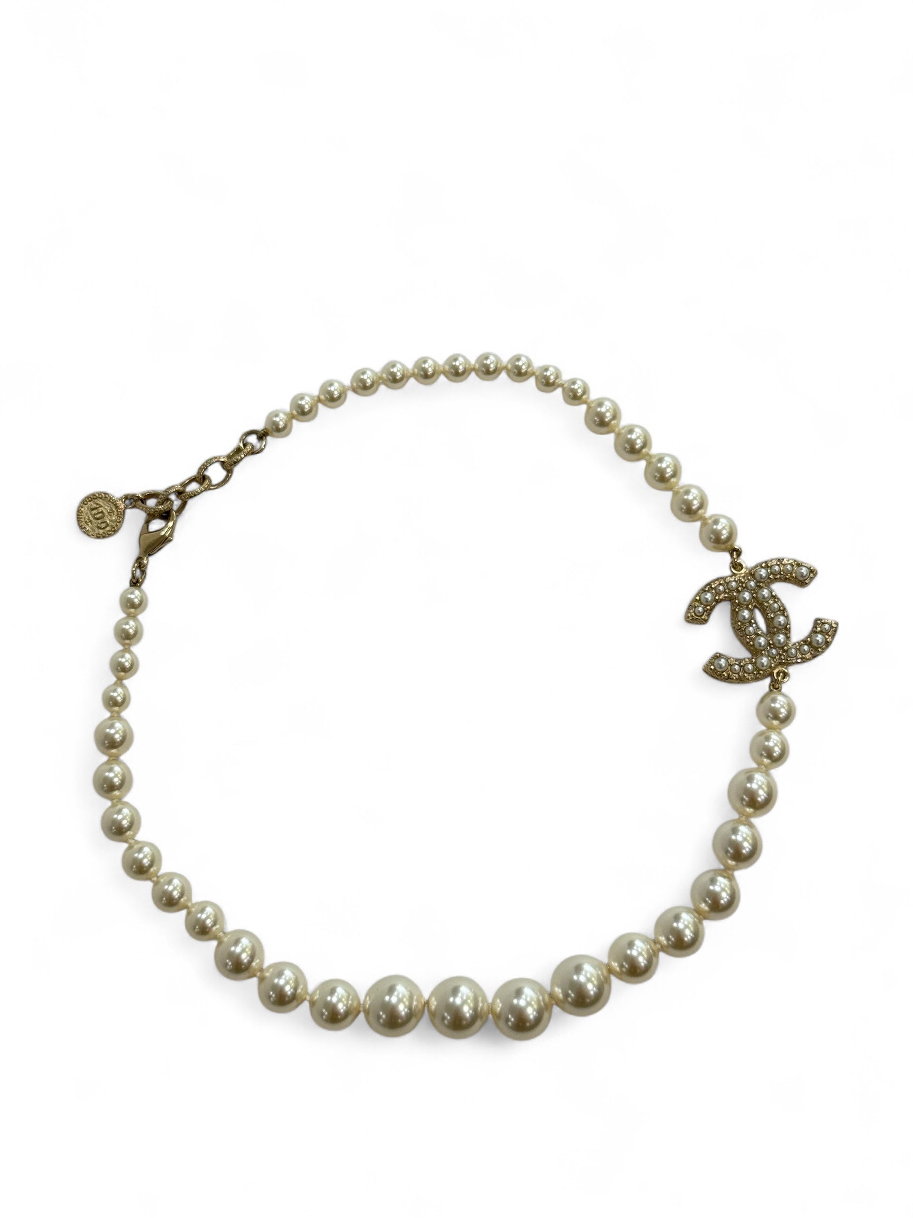 Chanel - Collier choker perles