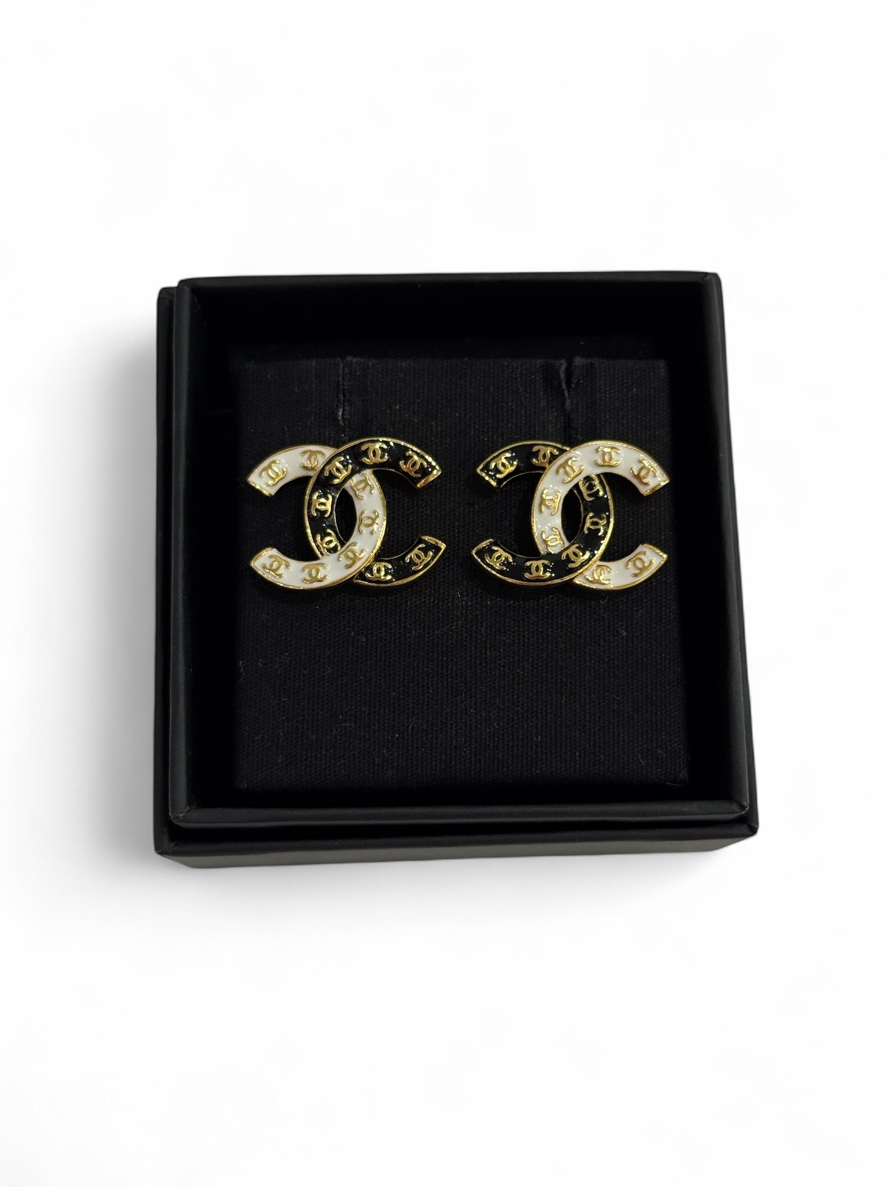 Chanel - Boucles d’oreilles logo CC