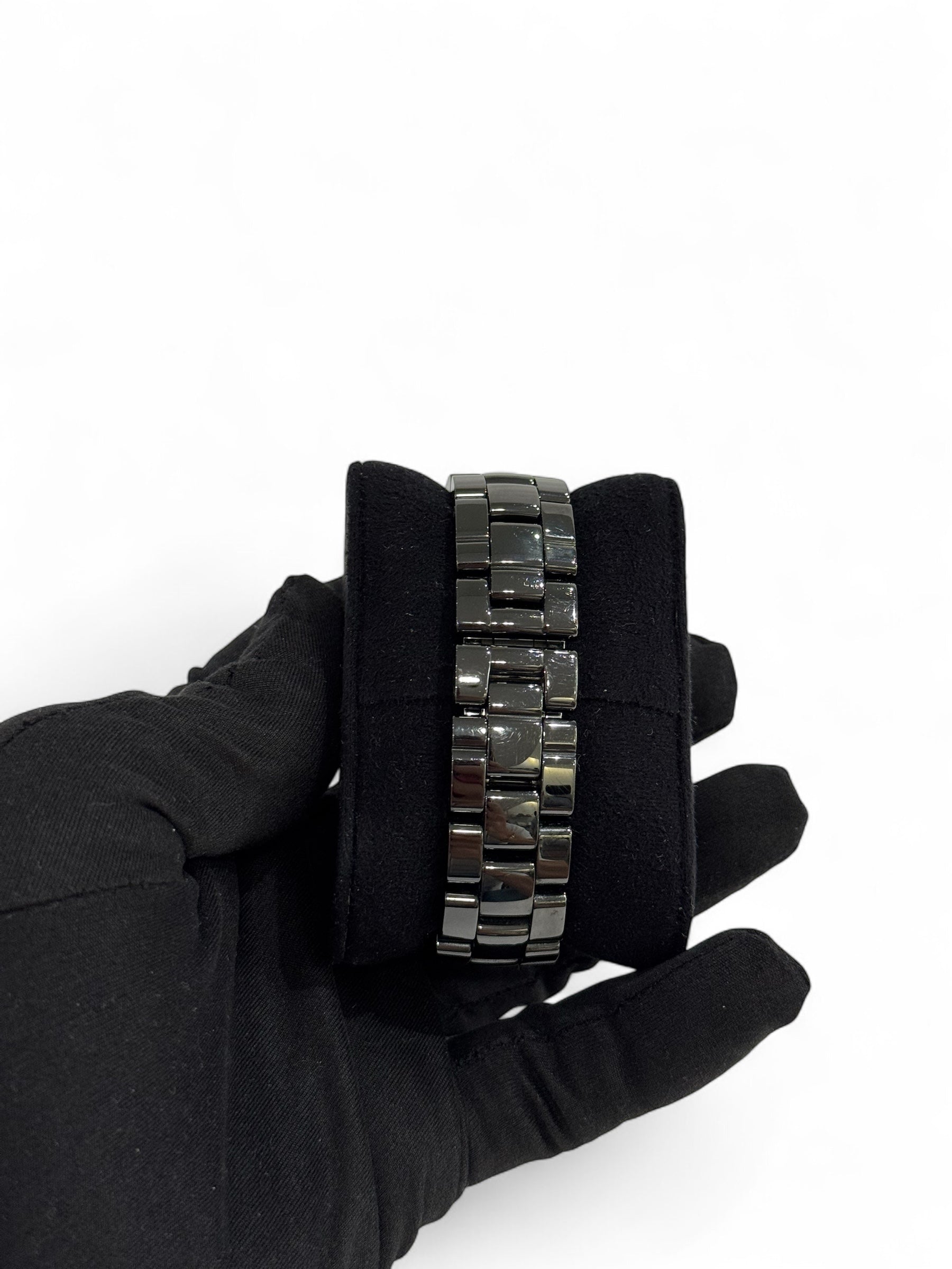 Chanel - Montre J12 38mm index diamants