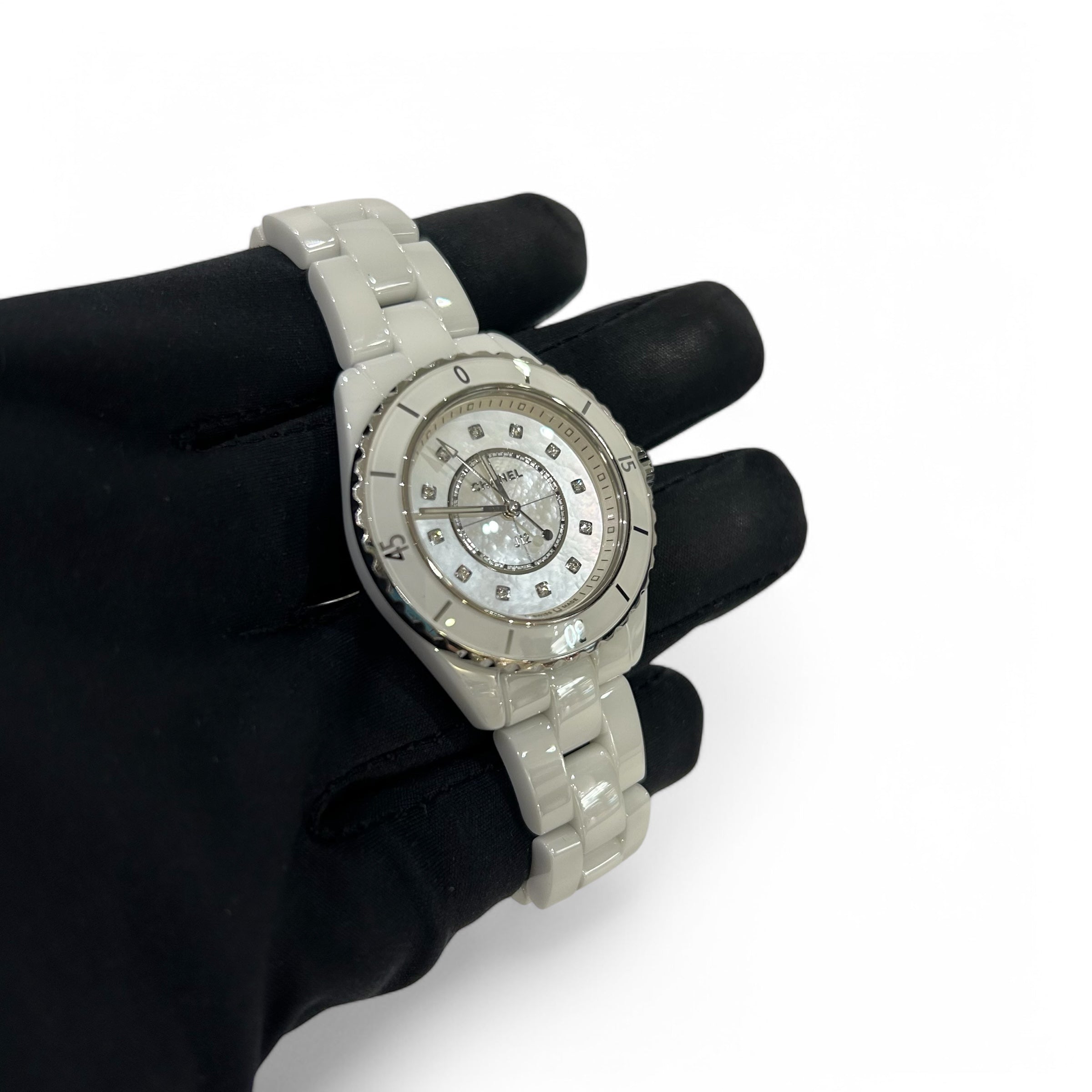 Chanel - J12 33mm