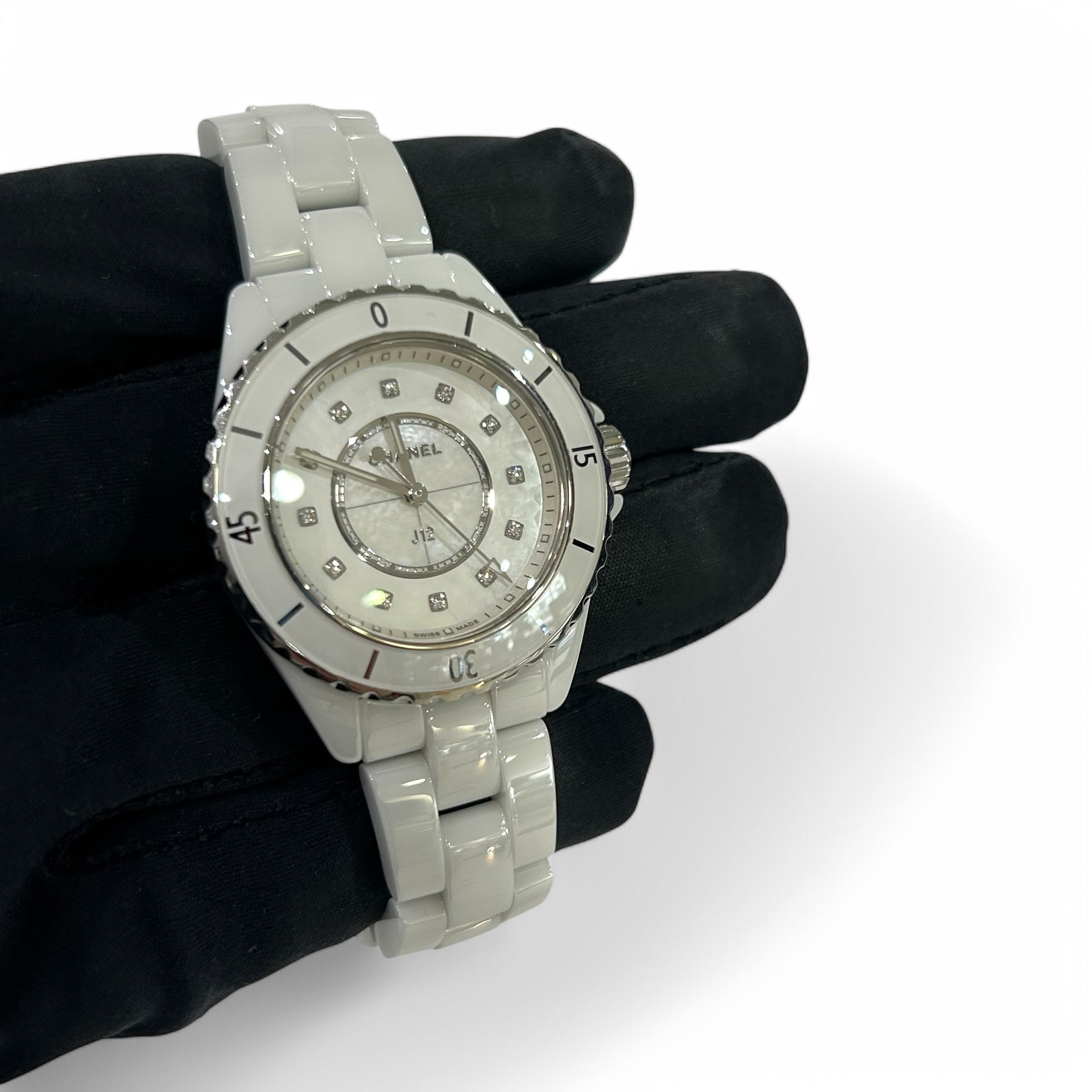 Chanel - J12 33mm
