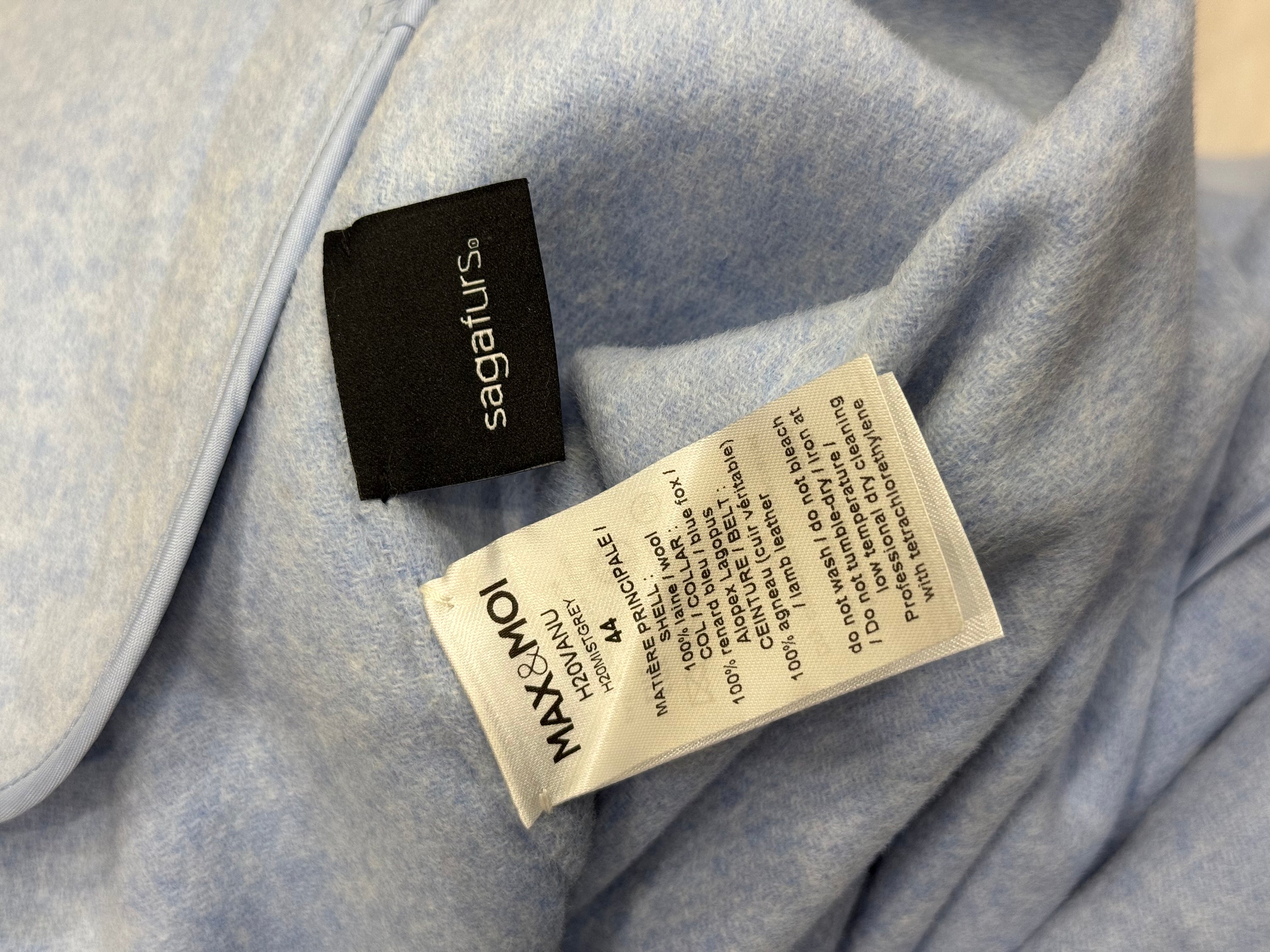 Max & Moi - Long sleeveless coat with fox collar Size 44