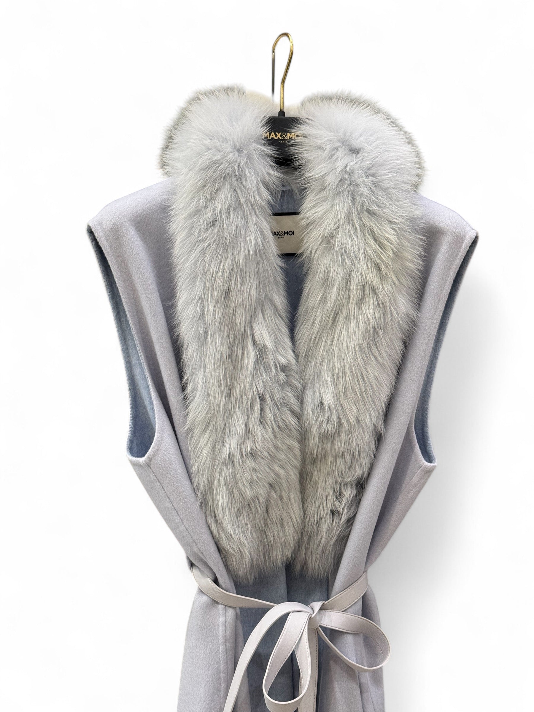Max & Moi - Long sleeveless coat with fox collar Size 44