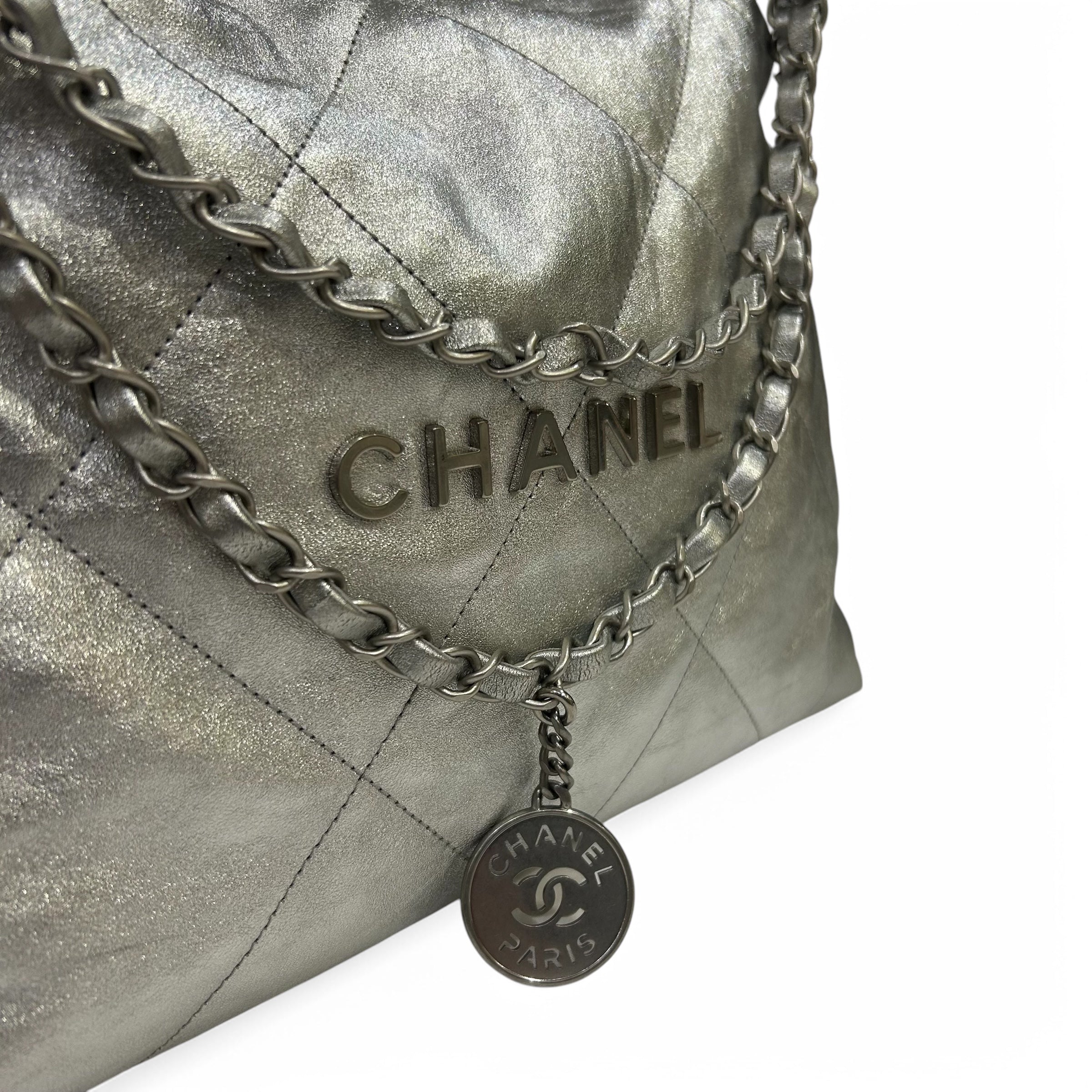 Chanel - Sac Hobo 22