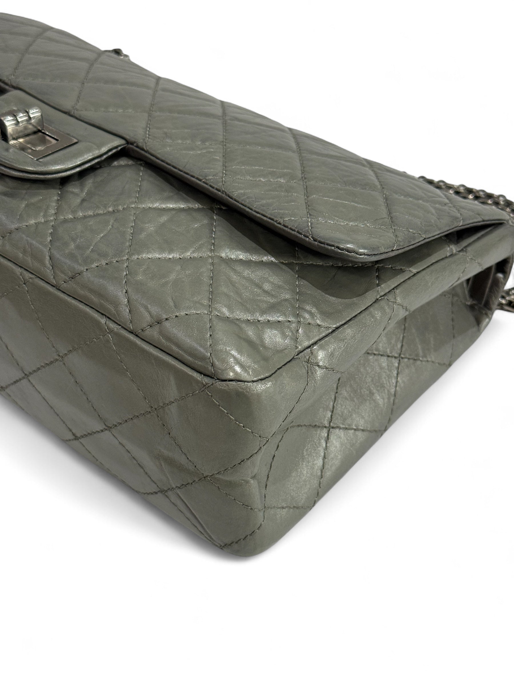 Chanel - Sac 2.55 gris
