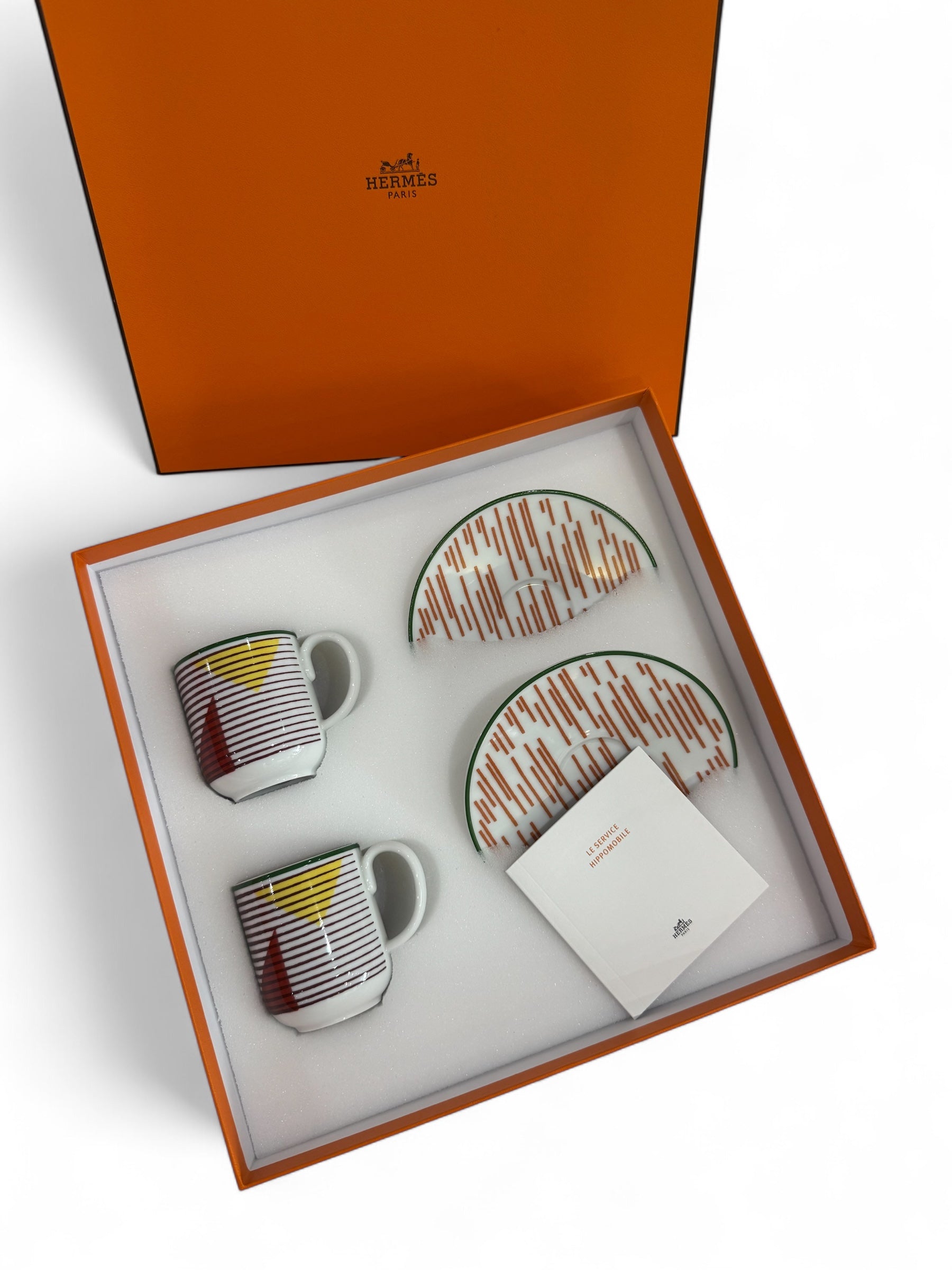 Hermès - Kaffeetassen und Untertassen Hippomobile