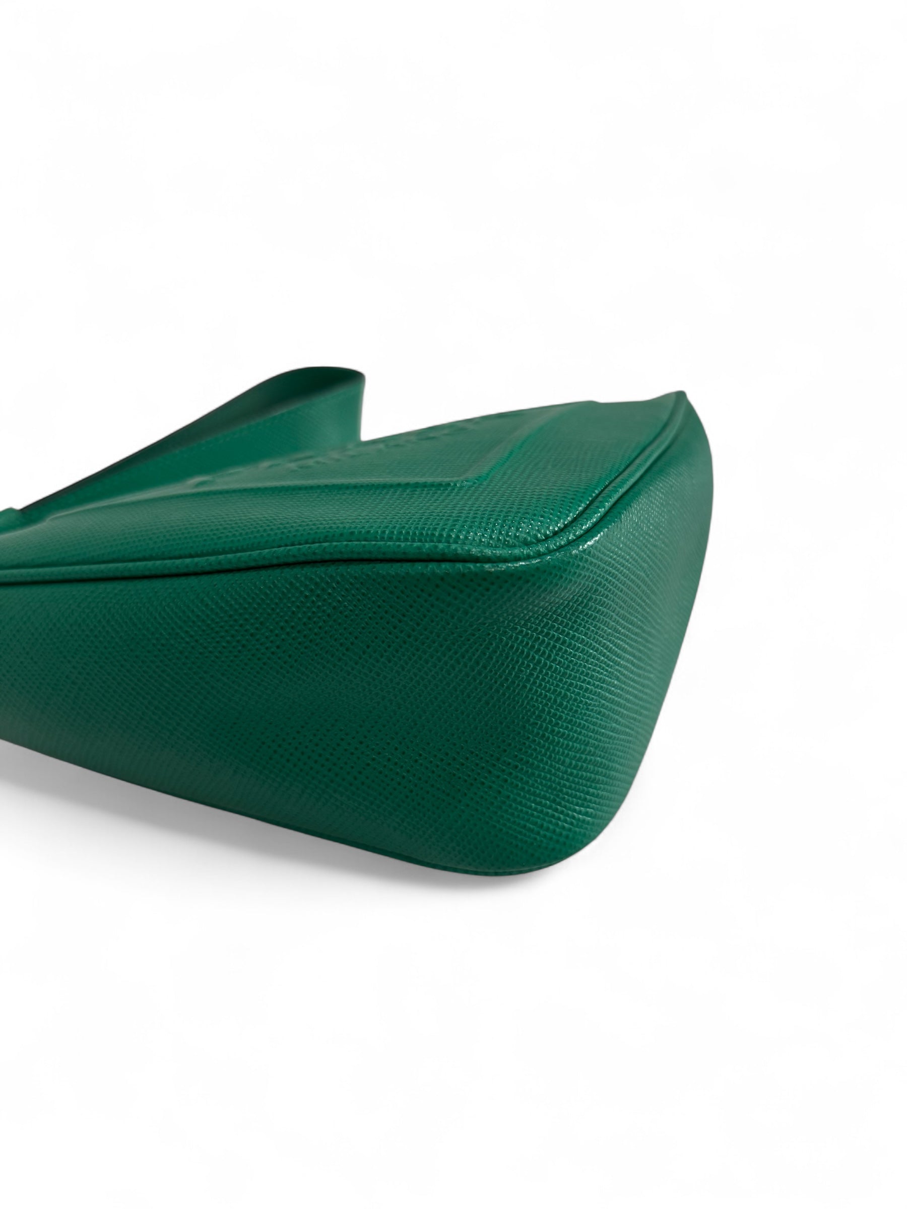 Prada - Pochette triangle