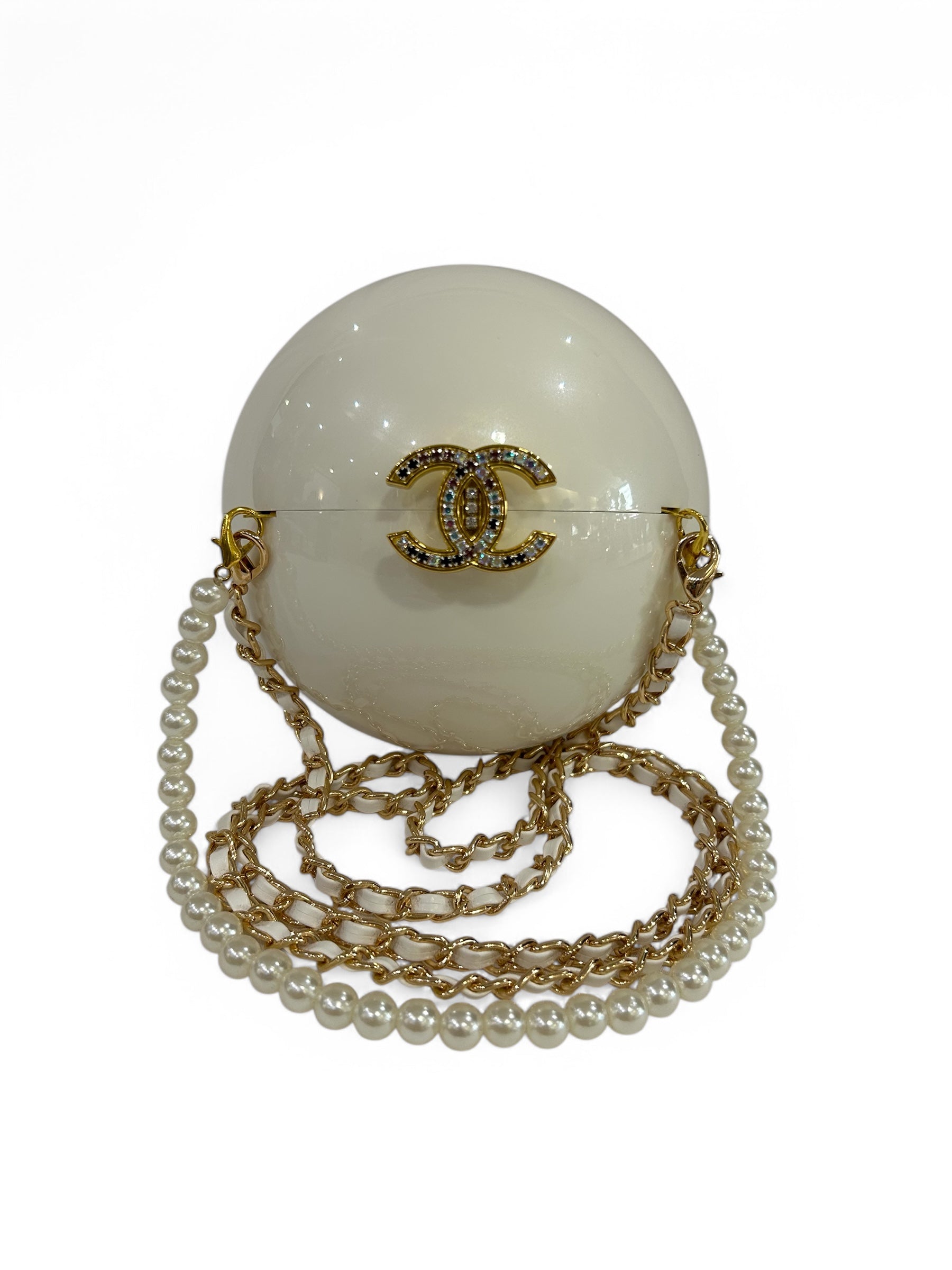 Chanel - Minaudière Sphère “VIP Gift”