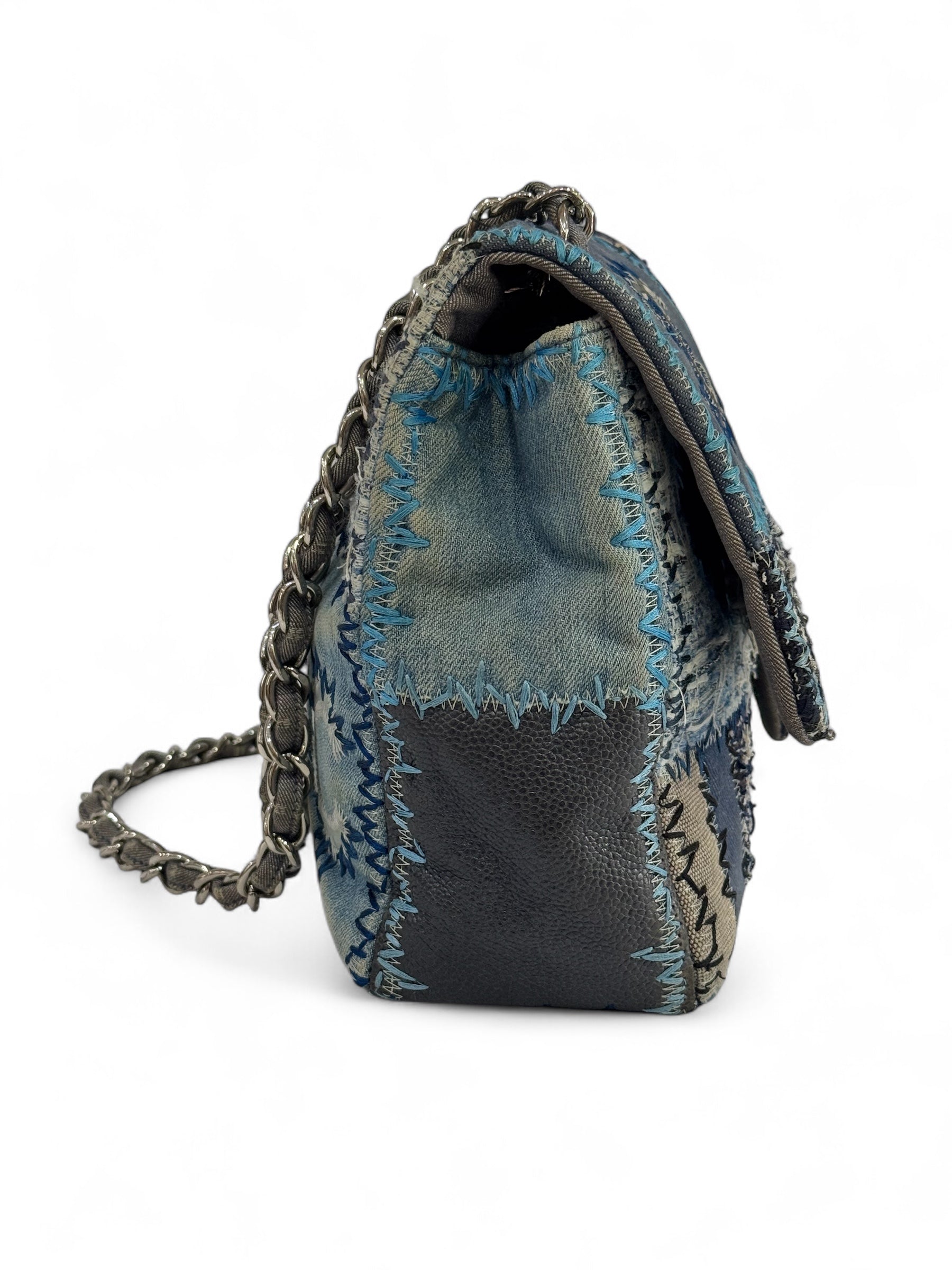 Chanel - Klassische Jumbo-Tasche aus Jeans-Patchwork