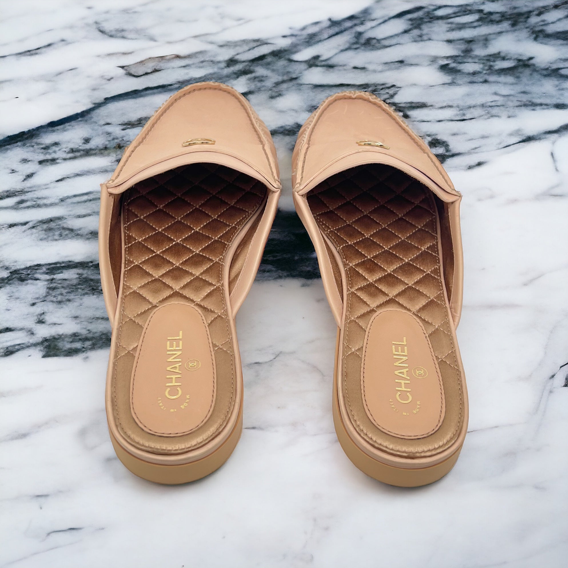 Chanel Mules rose poudrées Rose 41 - Les Folies d&
