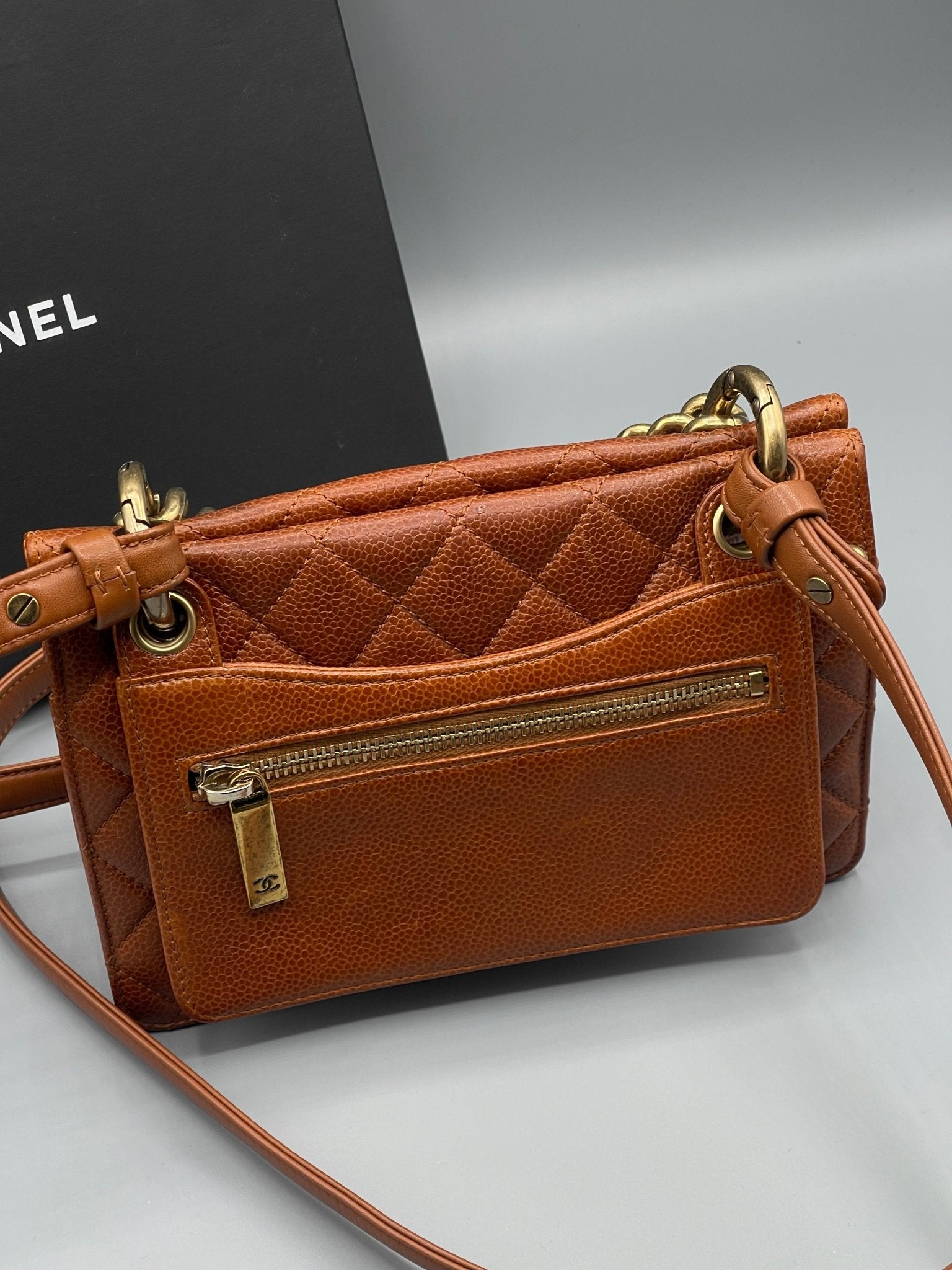 Chanel - Petit Sac classique chain - Les Folies d&