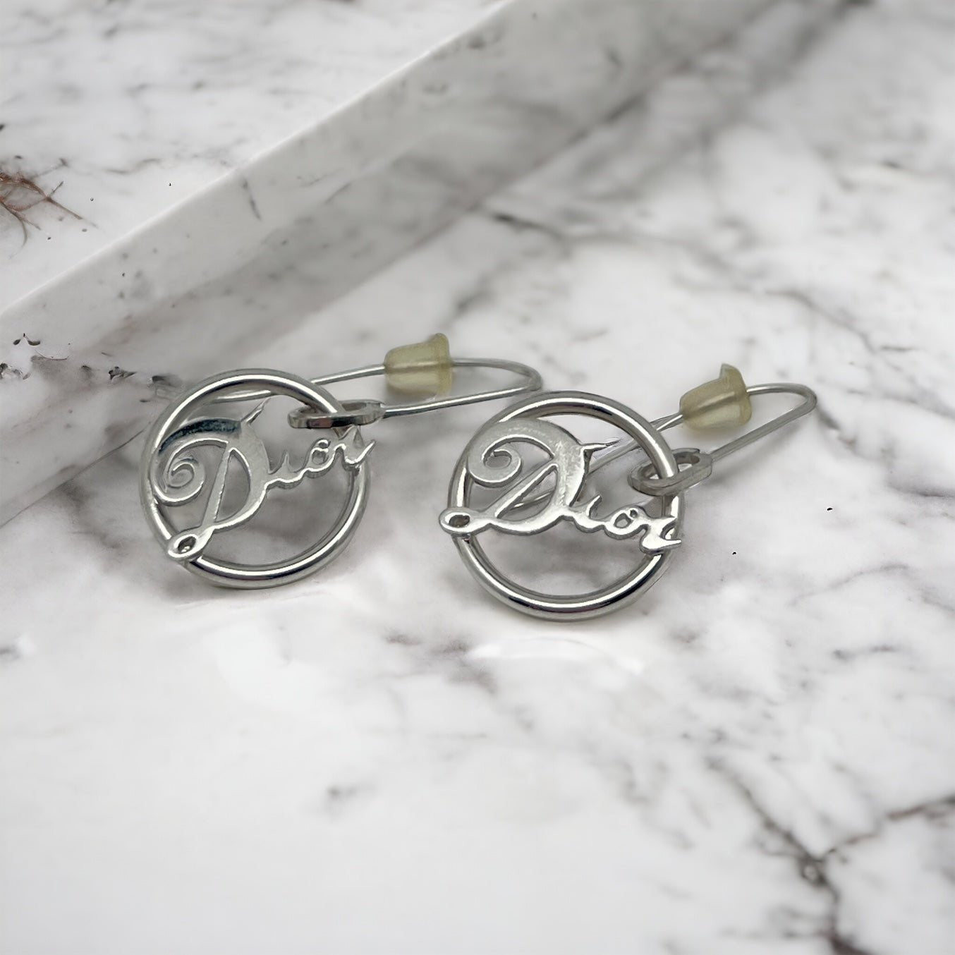 Dior Boucles d’oreilles - Les Folies d&