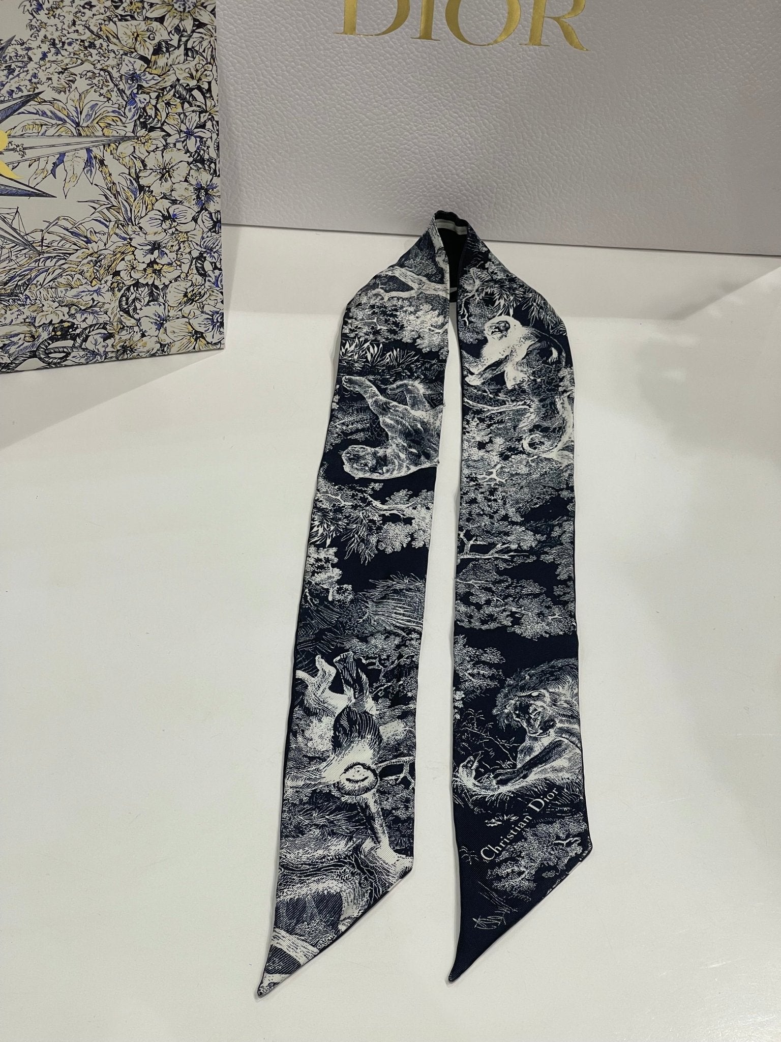 Dior - Twilly toile de Jouy bleu - Les Folies d&