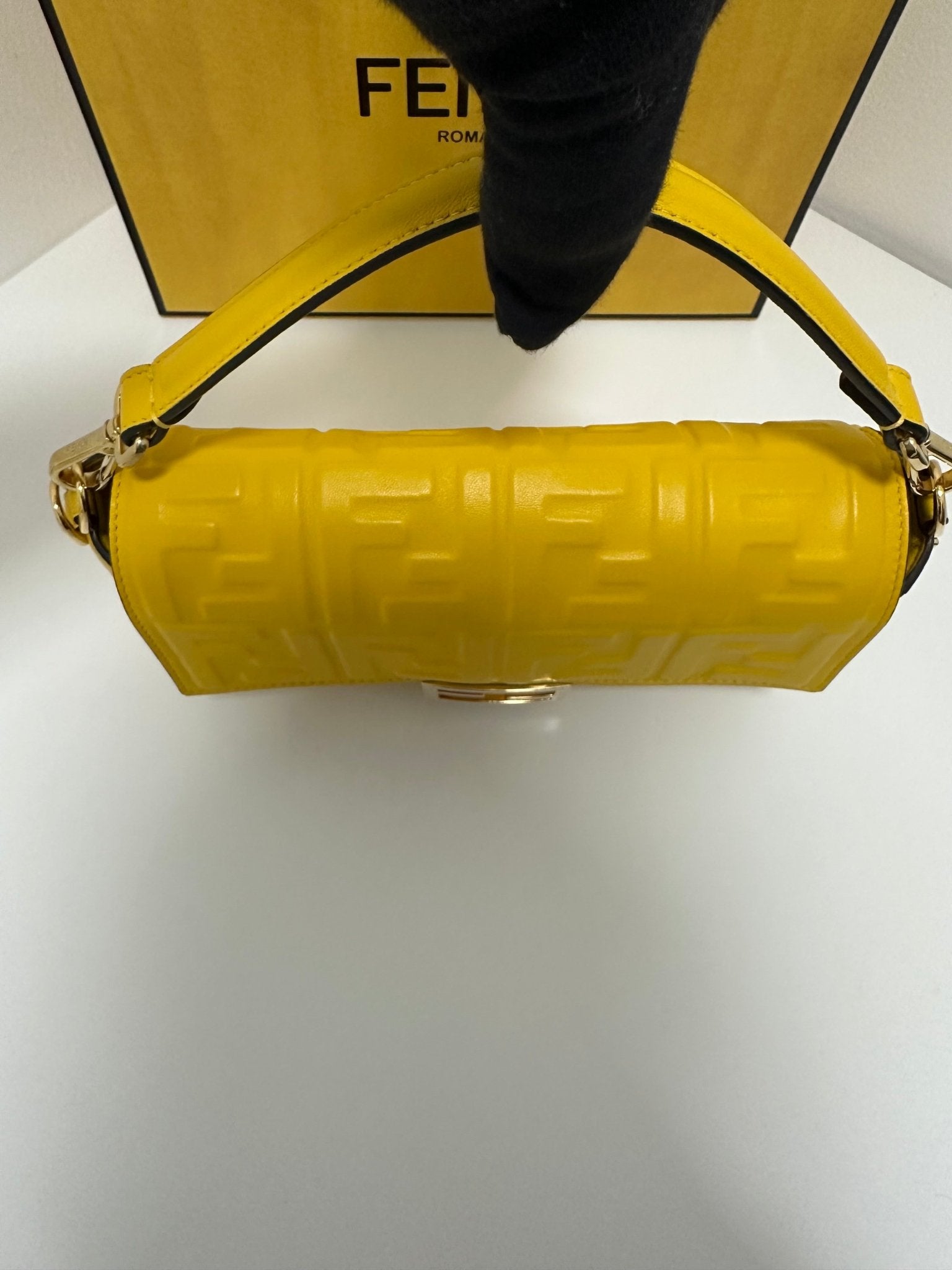 Fendi - Sac Baguette Monogramme Mimosa - Les Folies d&