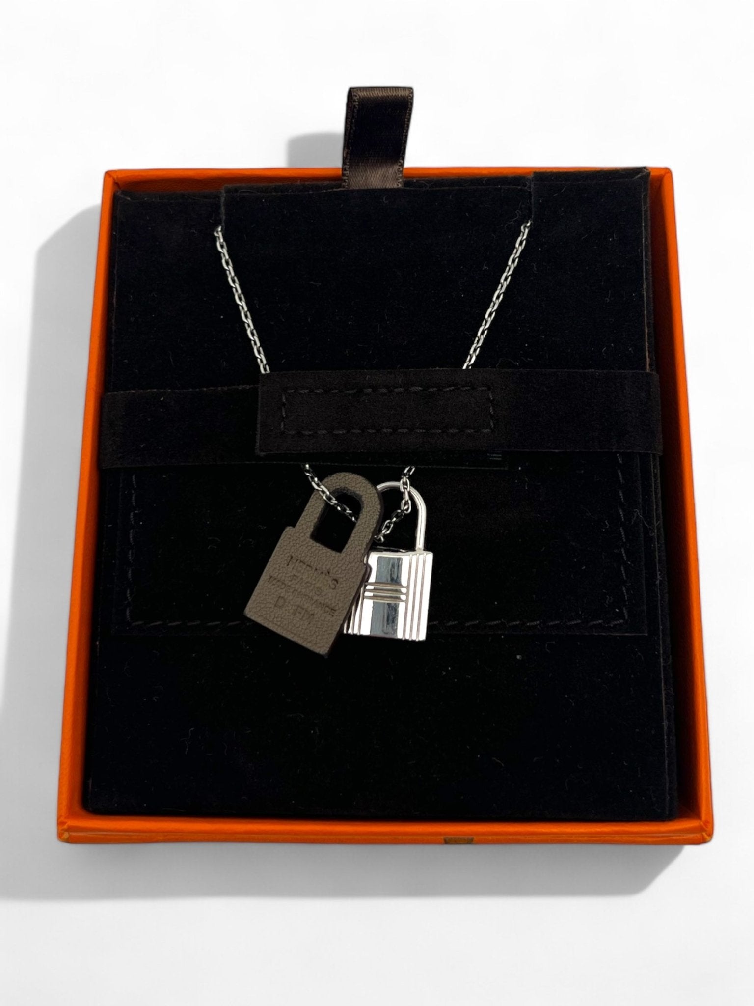 Hermès - Boucles Pendentif Kelly - Les Folies d&