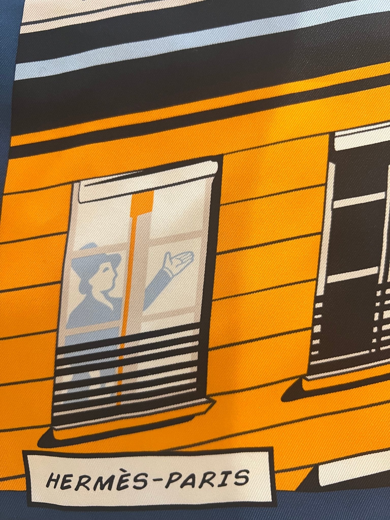 Hermès « Minuit au Faubourg » Bleu M - Les Folies d&