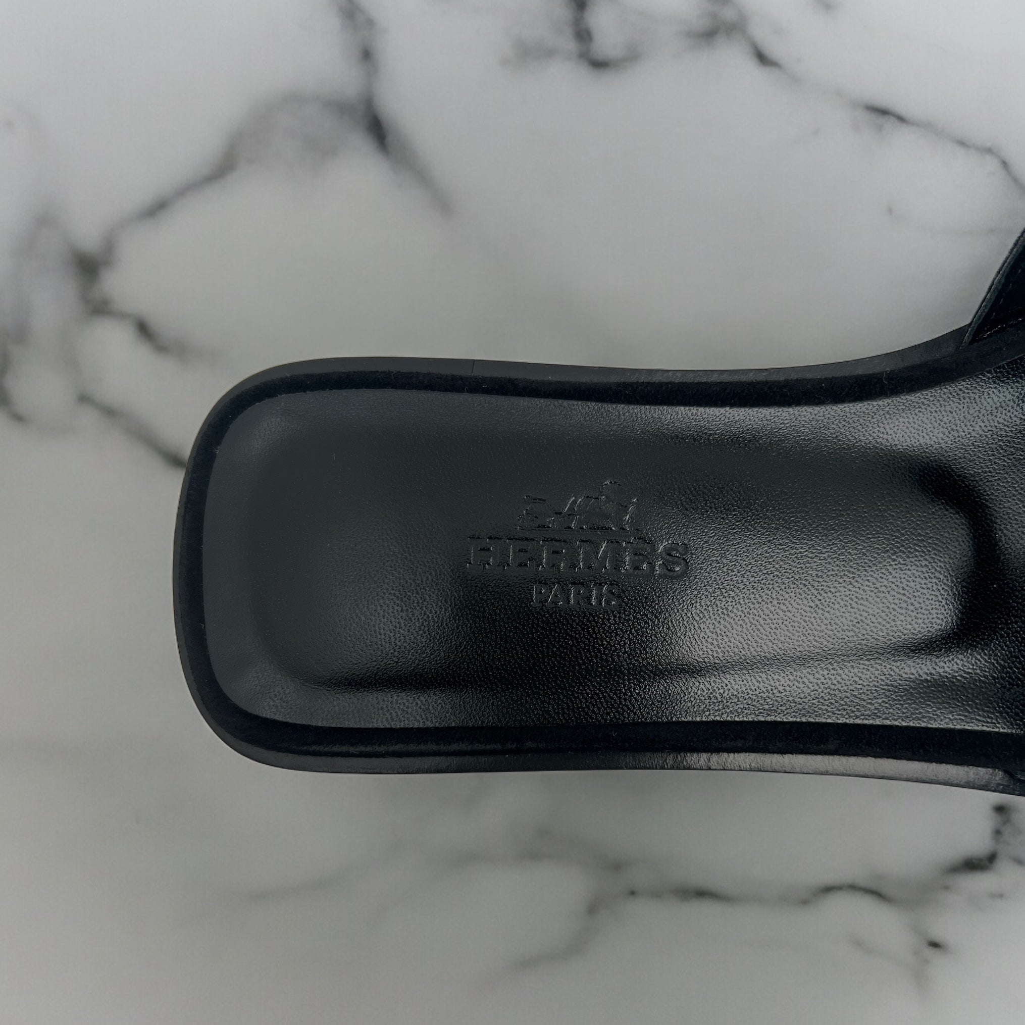 Hermès Oran Noir 35,5 - Les Folies d&