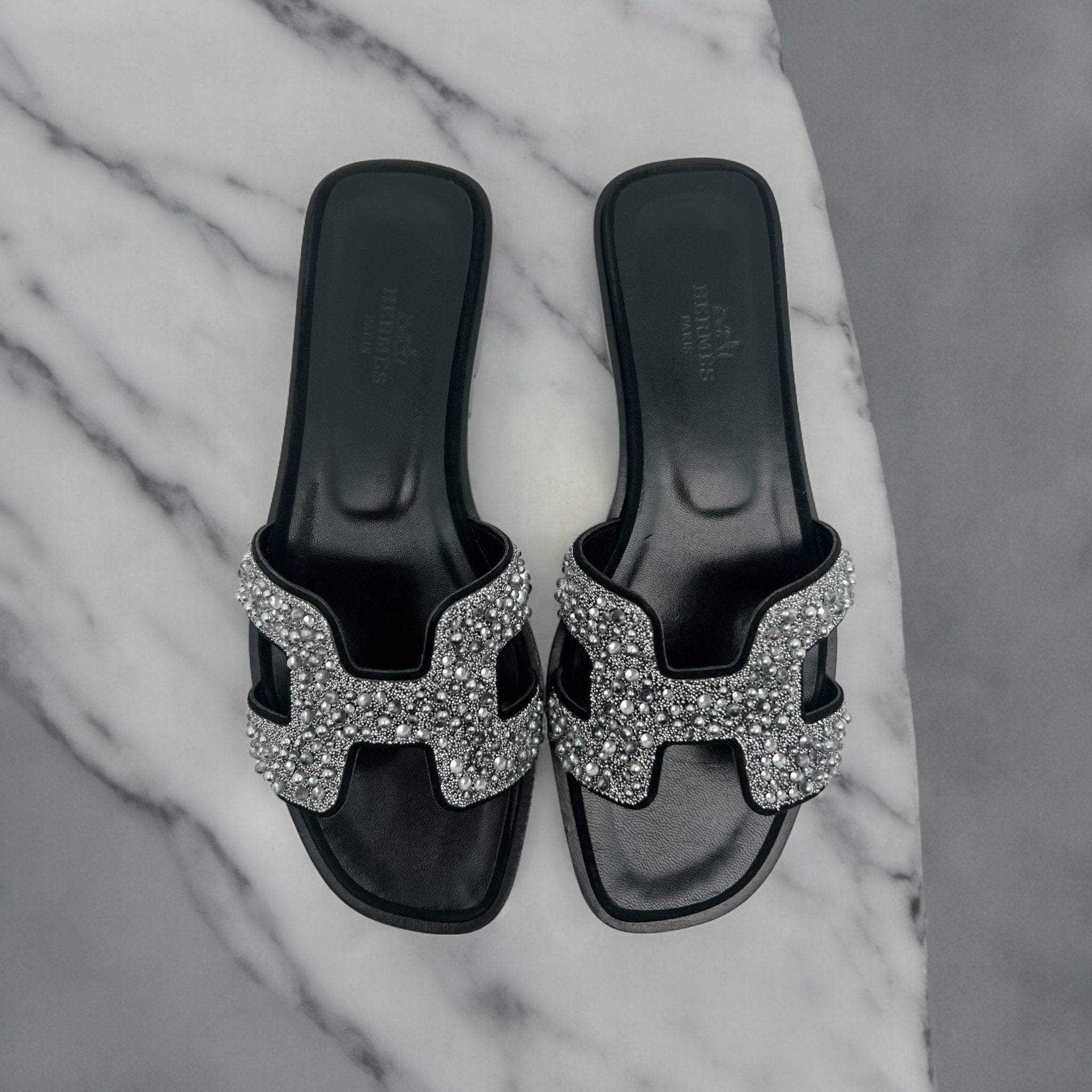 Hermès Oran Noir 35,5 - Les Folies d&
