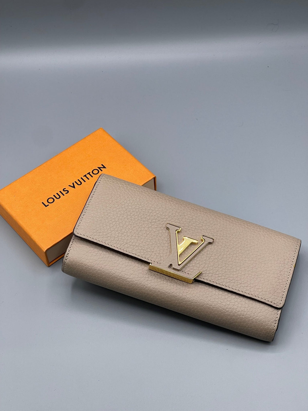 Louis Vuitton - Compagnon Capucine Galet - Les Folies d&