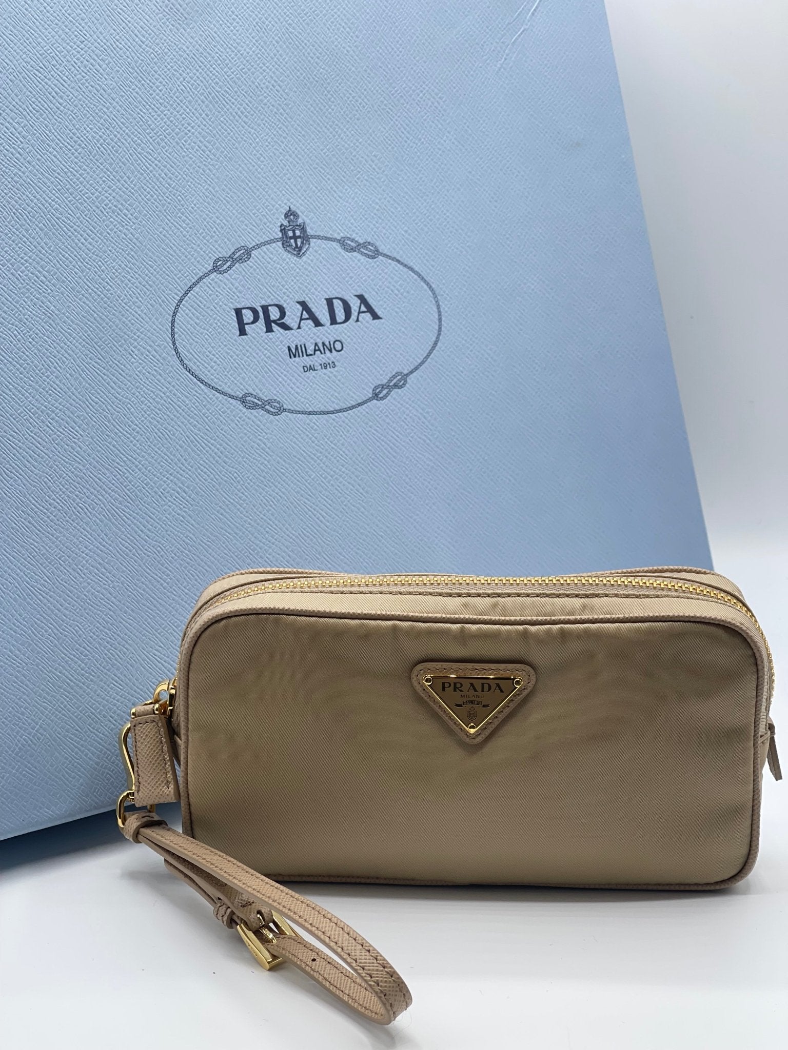Prada - Pochette accessoire nylon beige - Les Folies d&