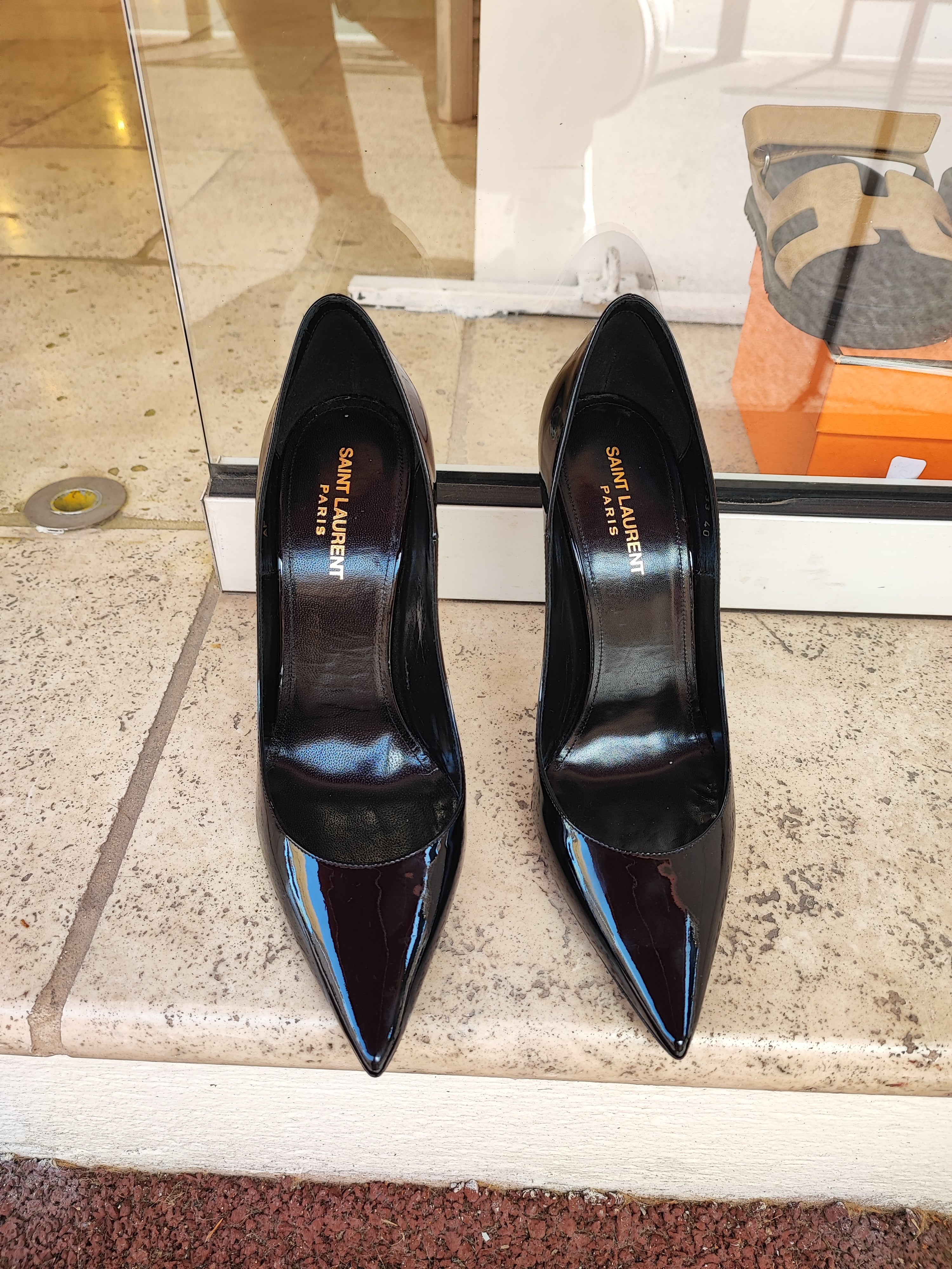 Saint Laurent - Escarpins Zoé noirs vernis T40