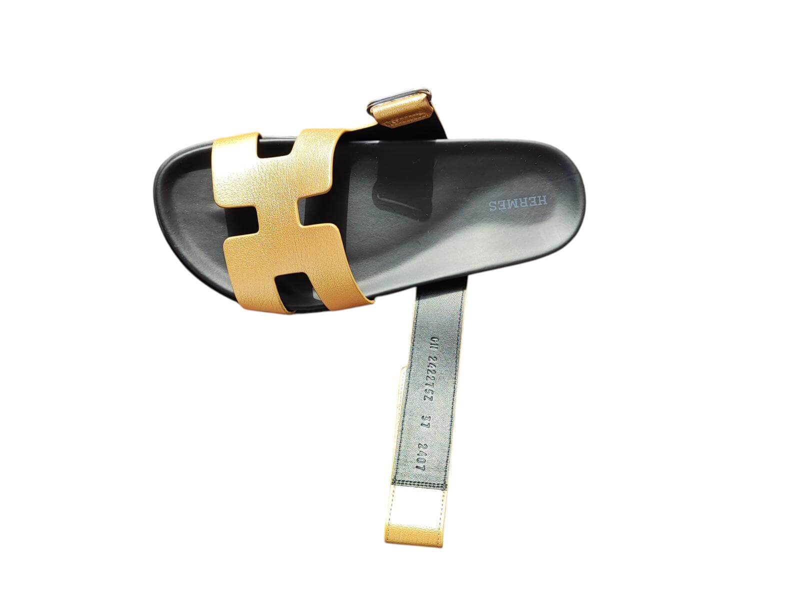 Hermès - Sandales Chypre dorées T37