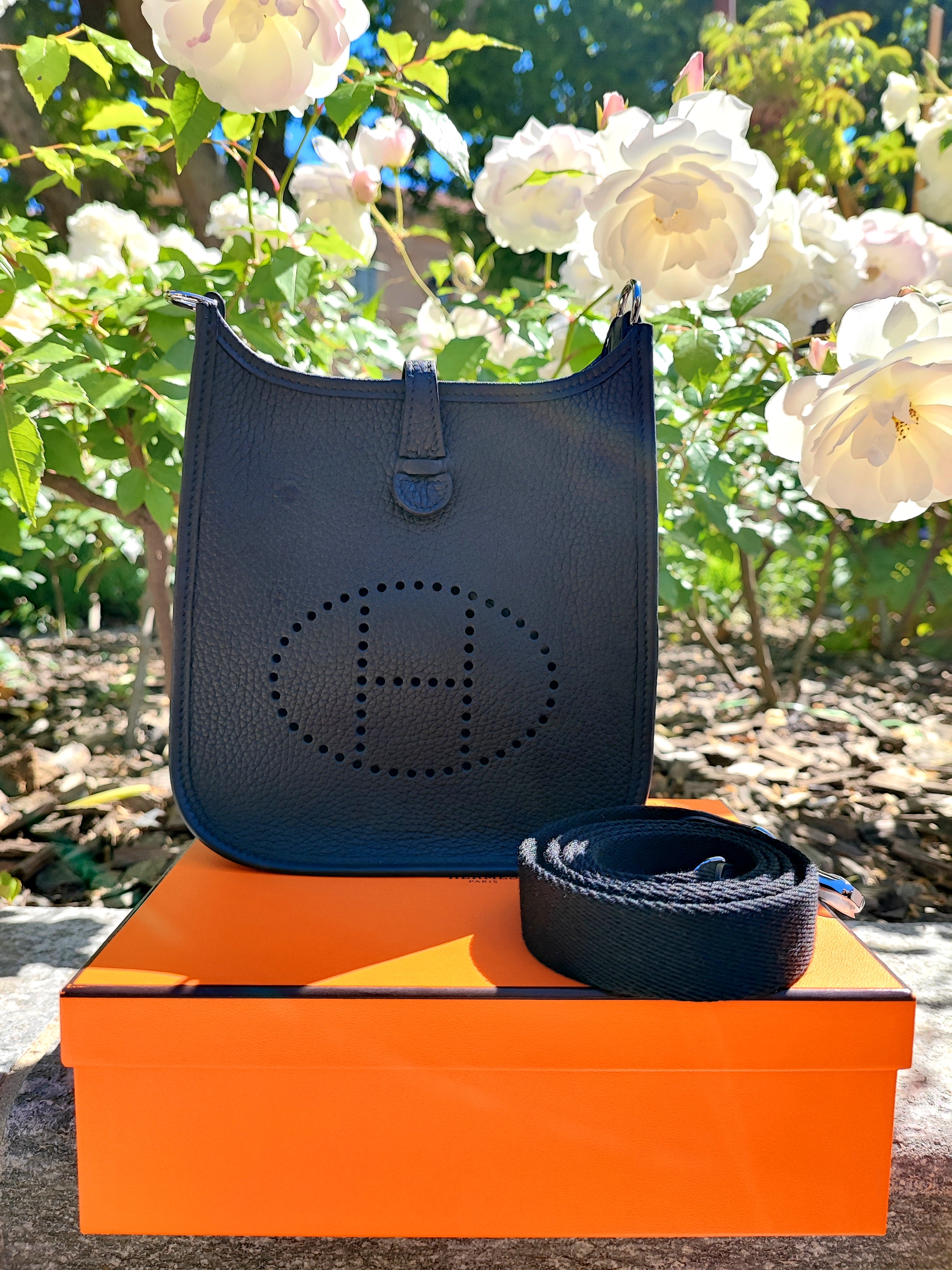 Hermès - Tasche Evelyne 16 schwarz