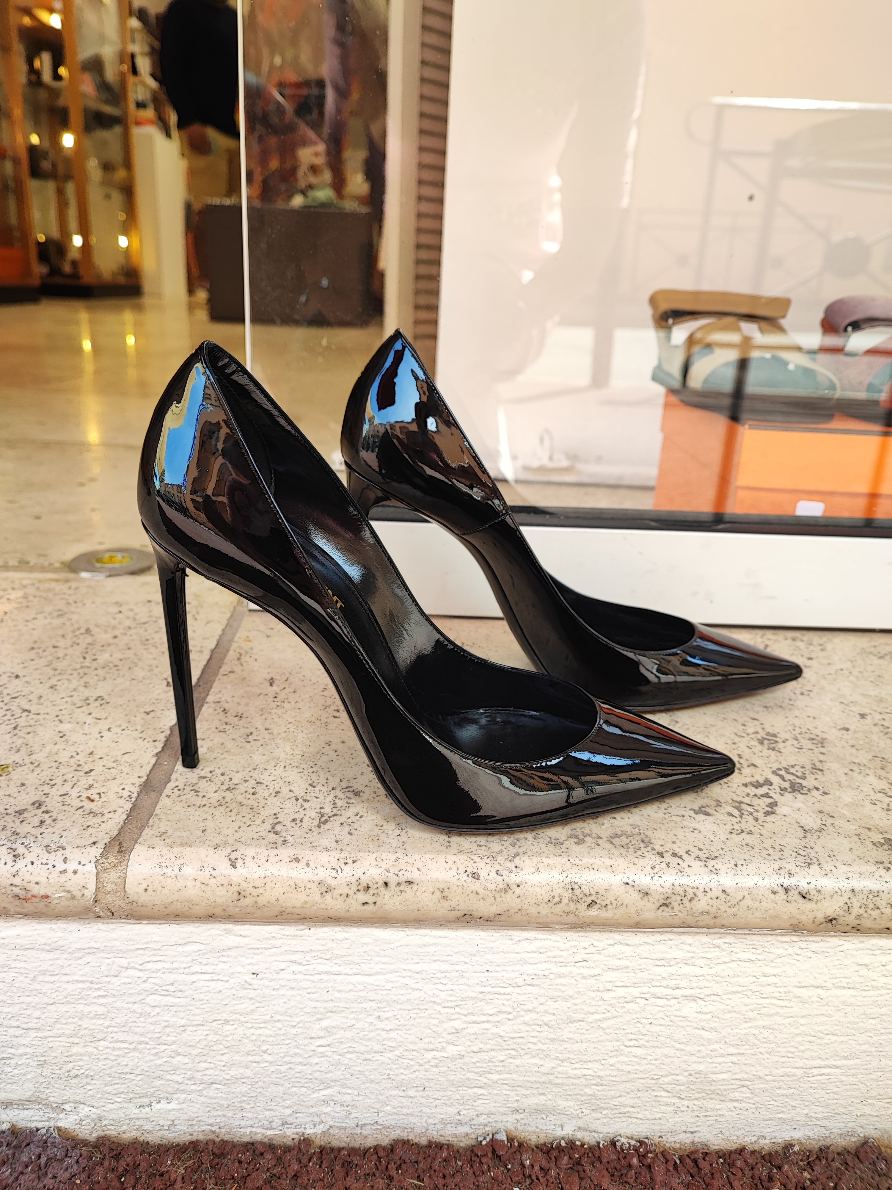 Saint Laurent - Escarpins Zoé noirs vernis T40