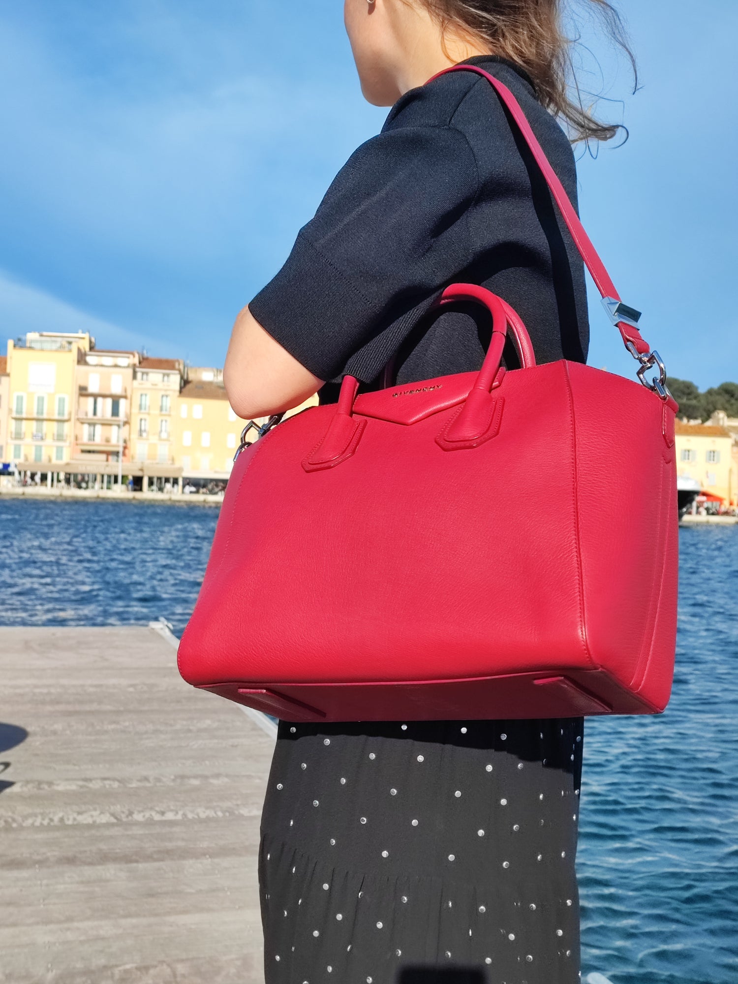 Givenchy - Sac Antigona moyen modèle cerise