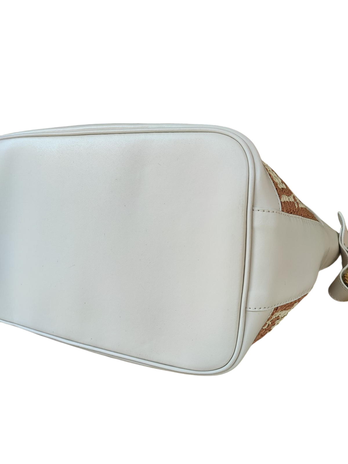 Fendi - Small white and beige insulated bag