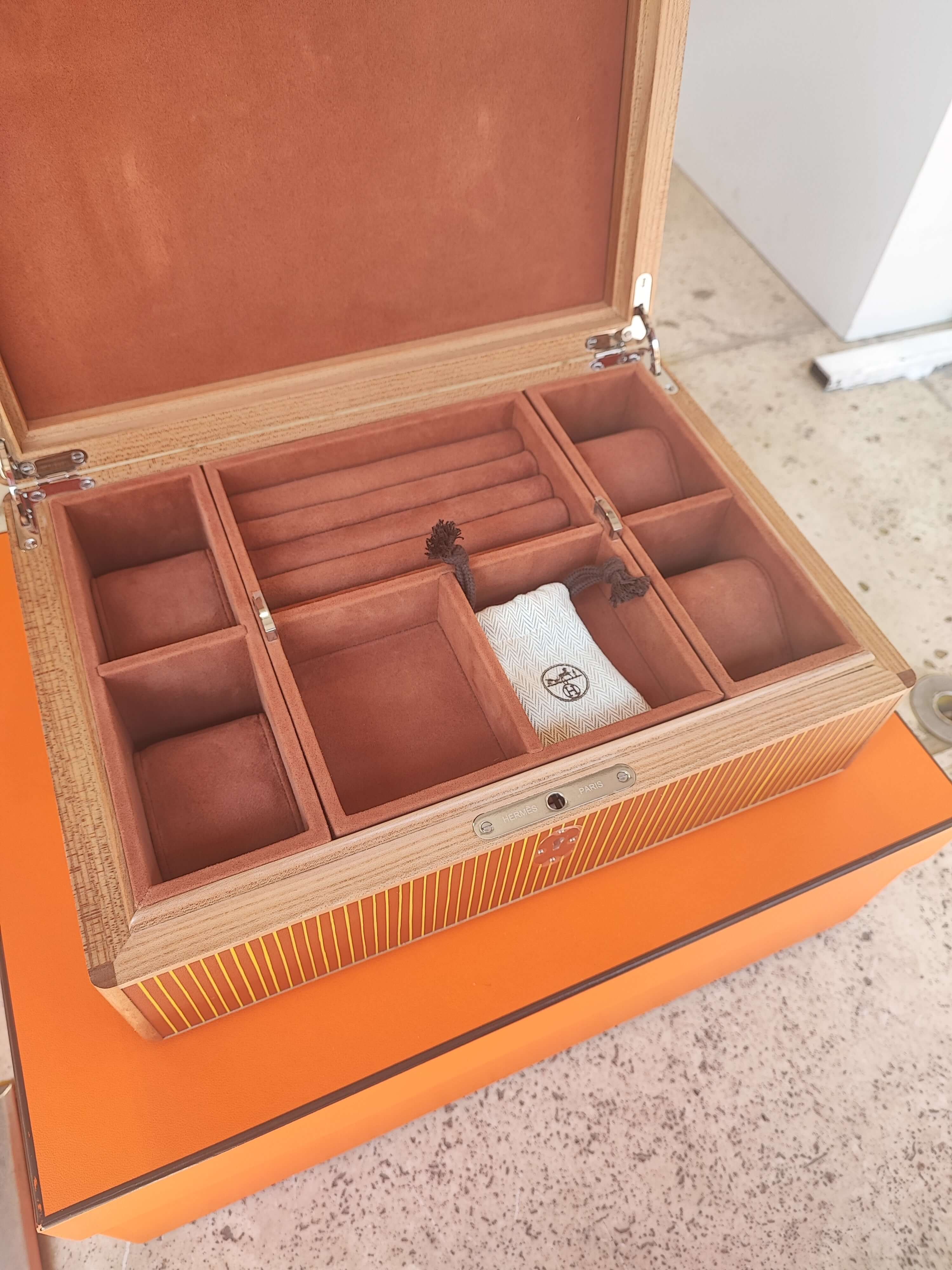 Hermès - Coffret montres Amalthée Myriade