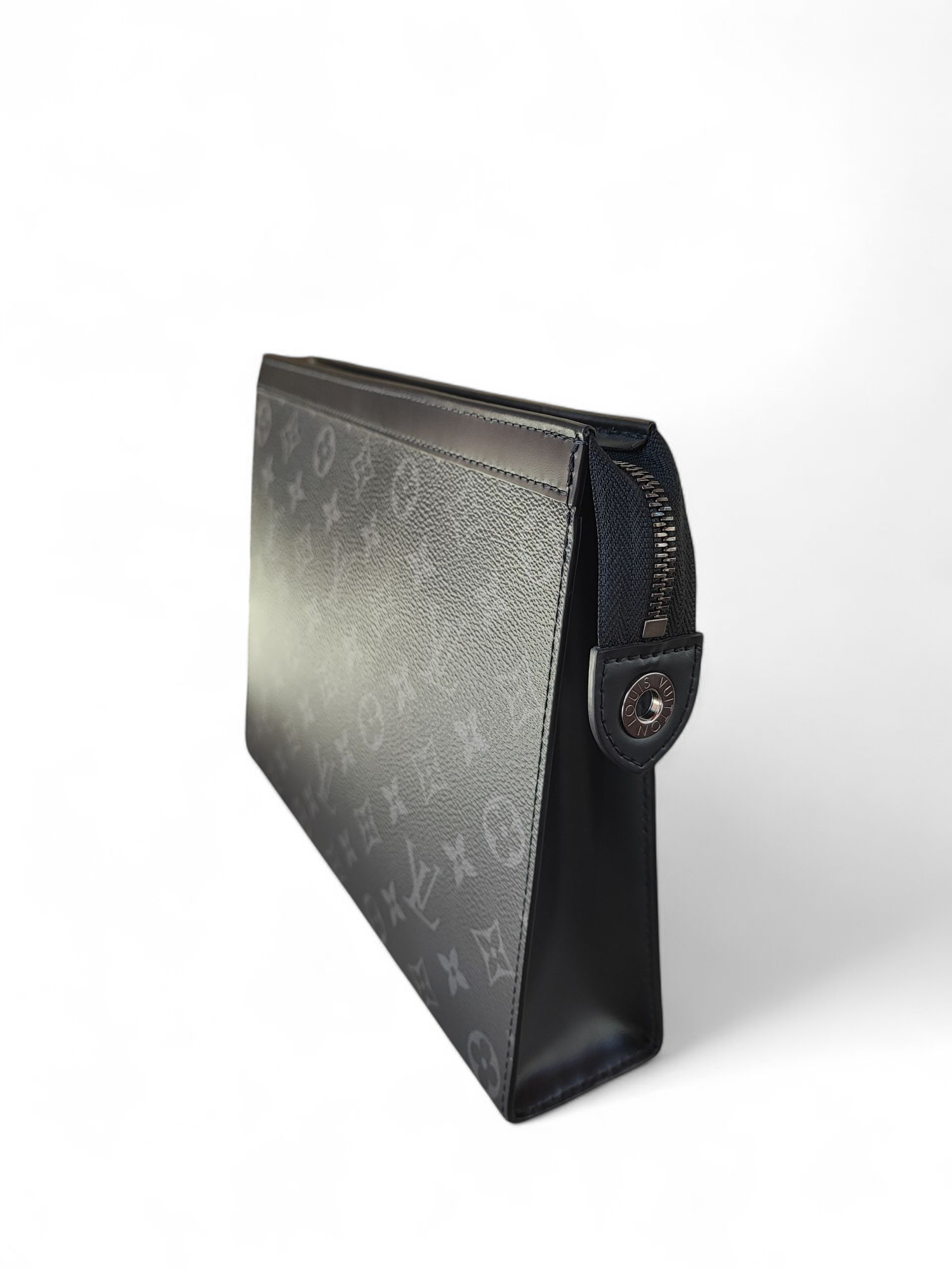 Louis Vuitton - Trousse de voyage MM monogramme Eclipse