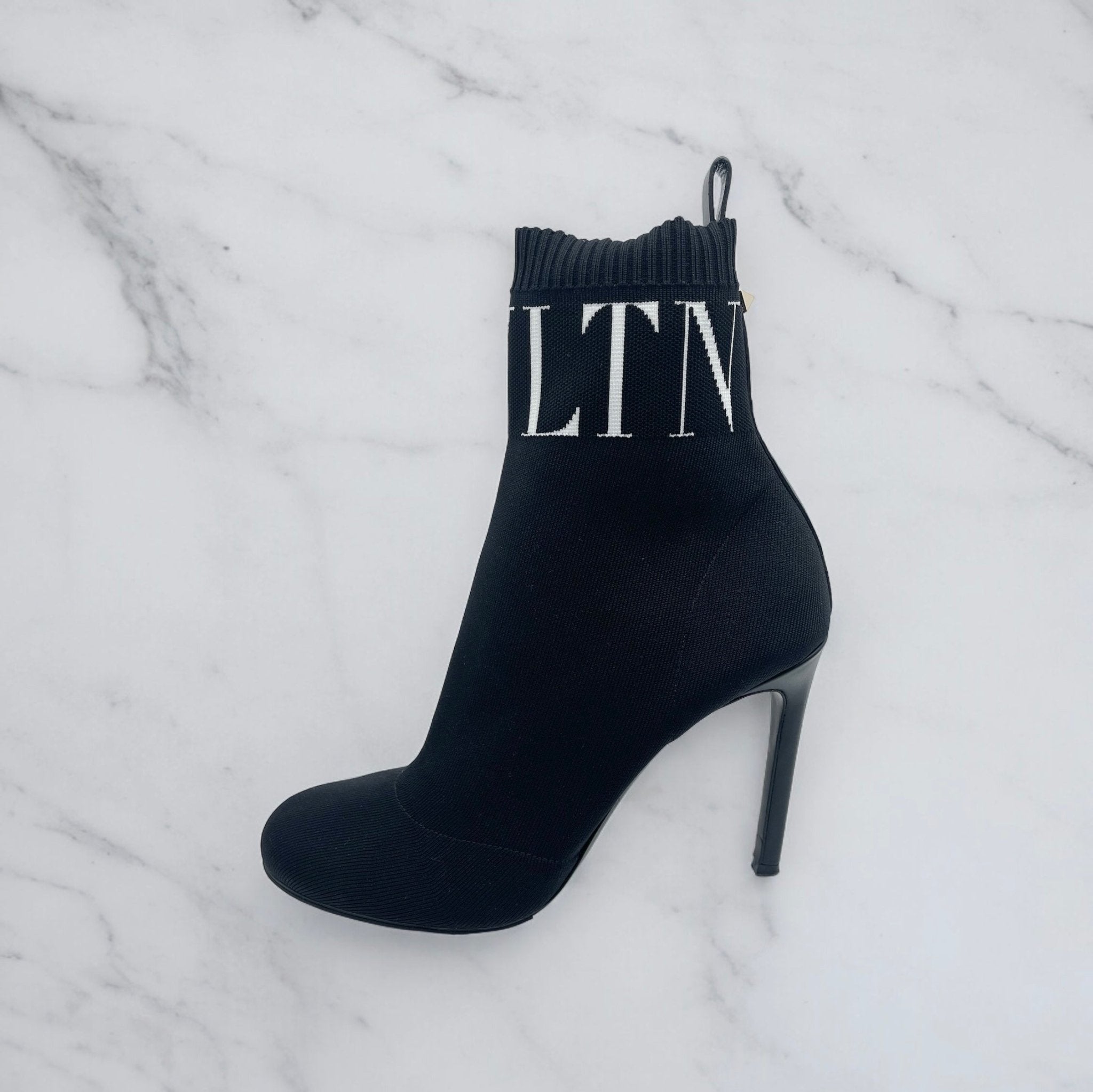 Valentino Bottines à talons Noir 36,5 - Les Folies d&