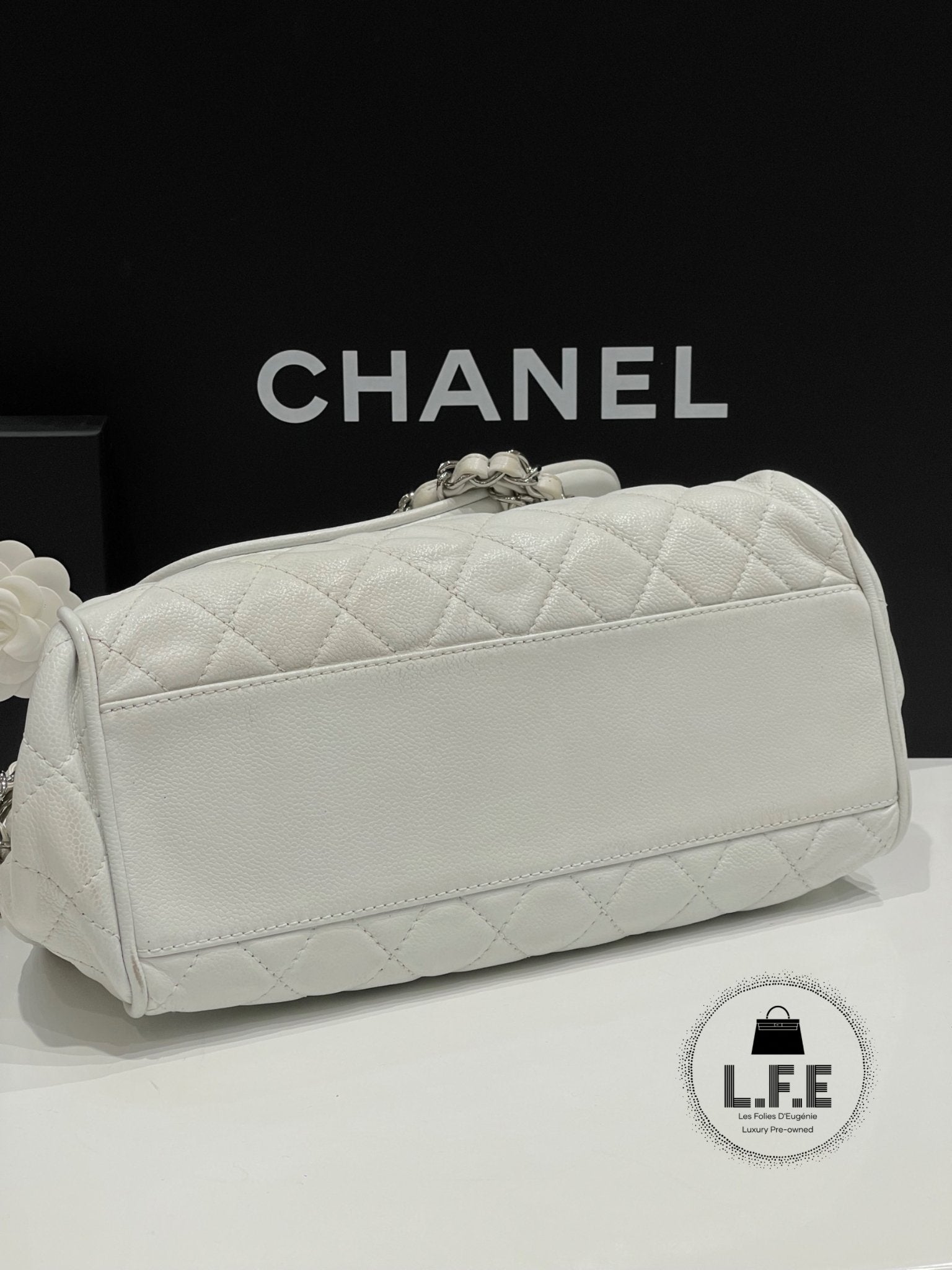 Chanel - Cabas Médaillon rabat MM