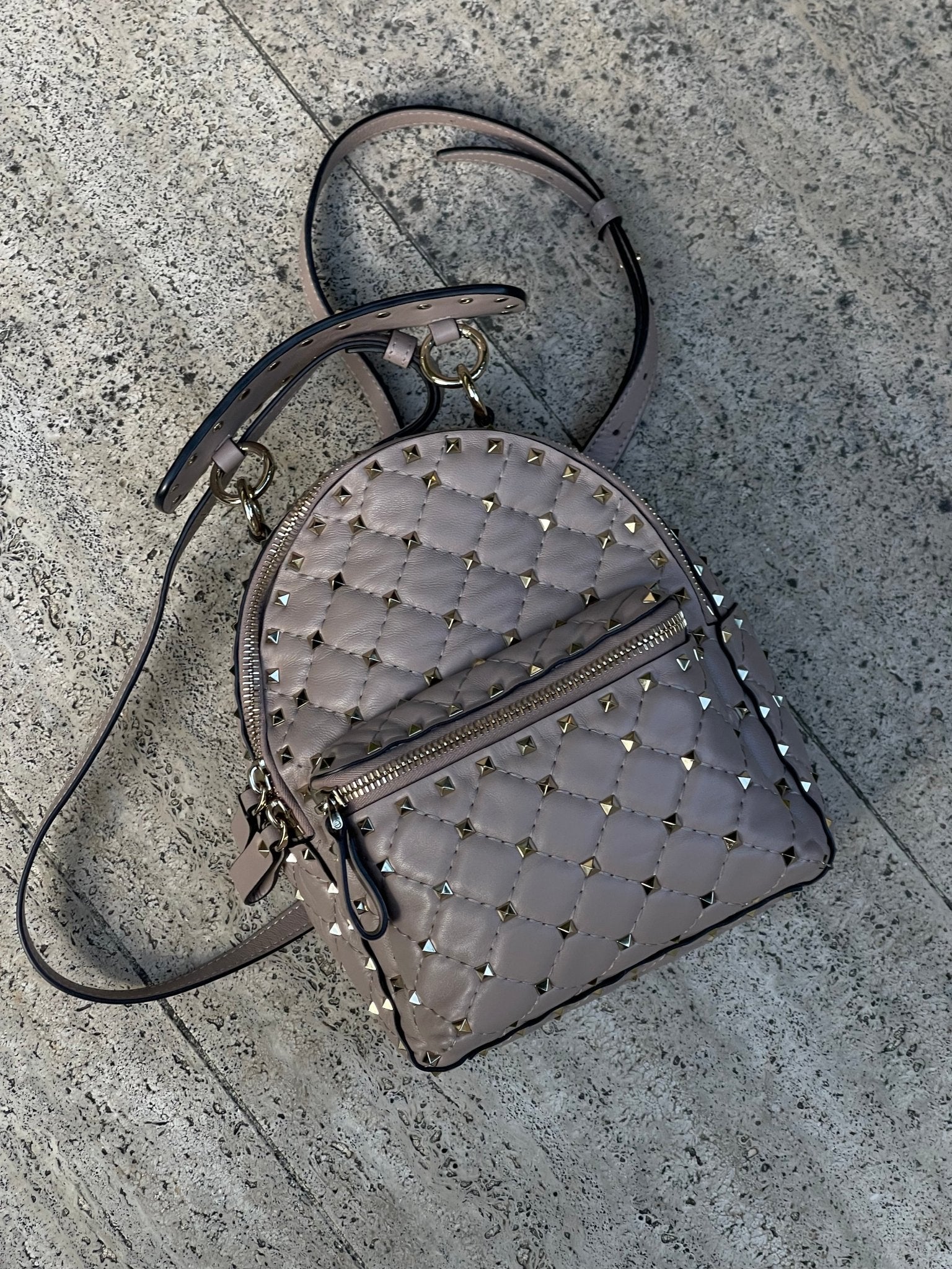 Valentino - Mini sac à dos Rockstud spike nude - Les Folies d&