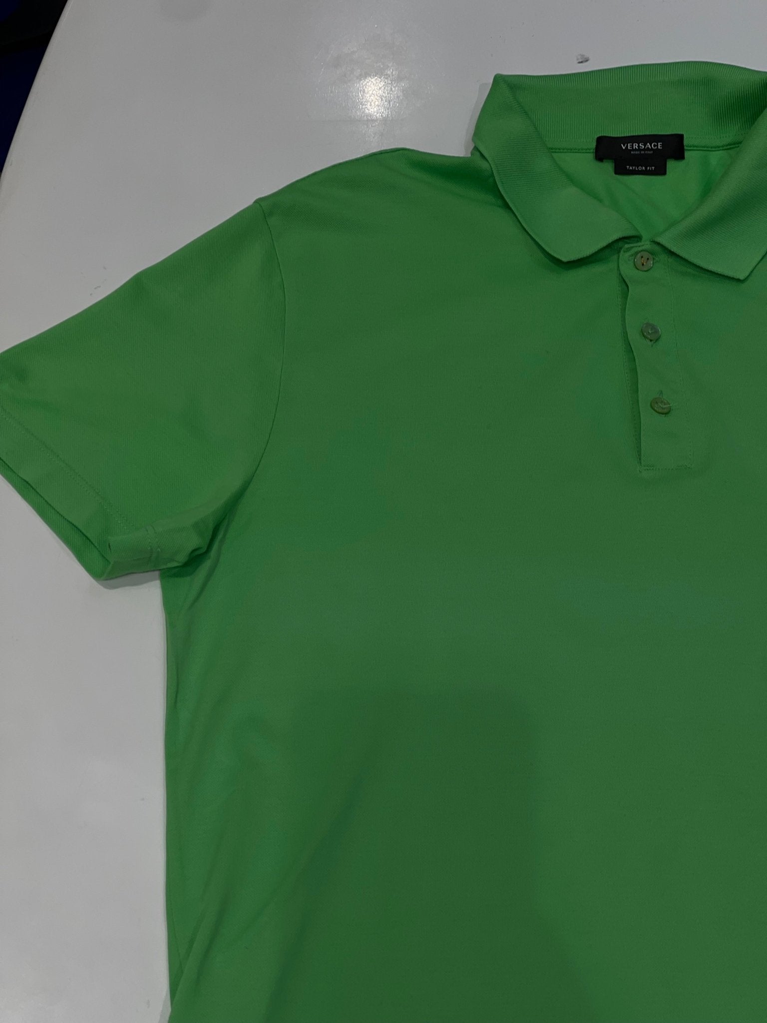 Versace - Polo vert médusa rose - Les Folies d&