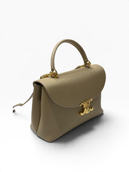 Céline / sac nano triomphe cuir beige